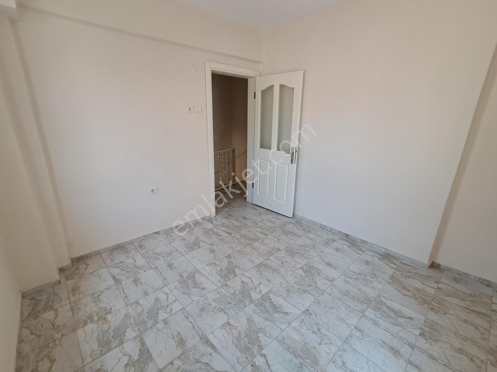 Yeni Foça Merkez Satılık 2+1 Dubleks - Görsel 22