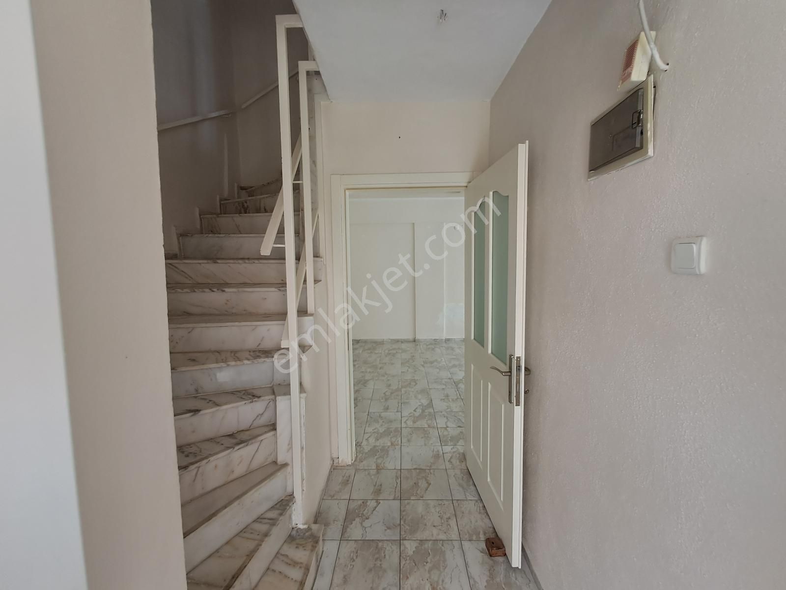 Yeni Foça Merkez Satılık 2+1 Dubleks - Görsel 24