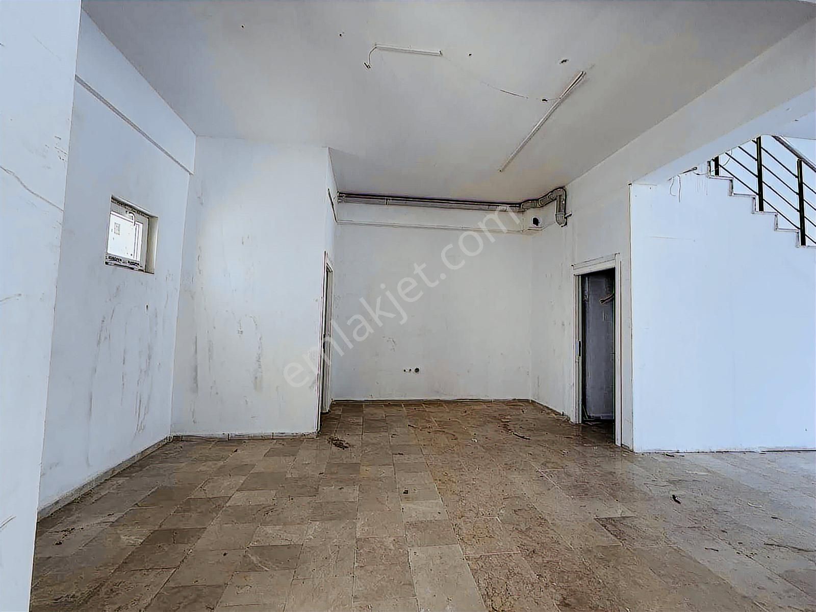 Sahibindn Satılık 400 M2 Kiraclı Dükkan Cadde Üzeri - Görsel 2