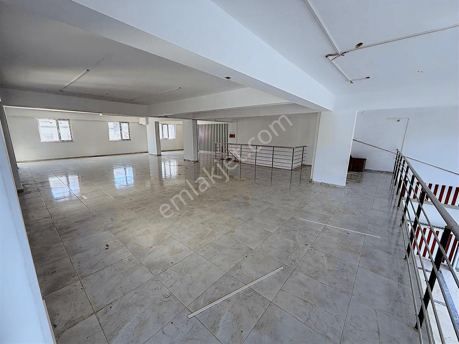 Sahibindn Satılık 400 M2 Kiraclı Dükkan Cadde Üzeri - Görsel 21