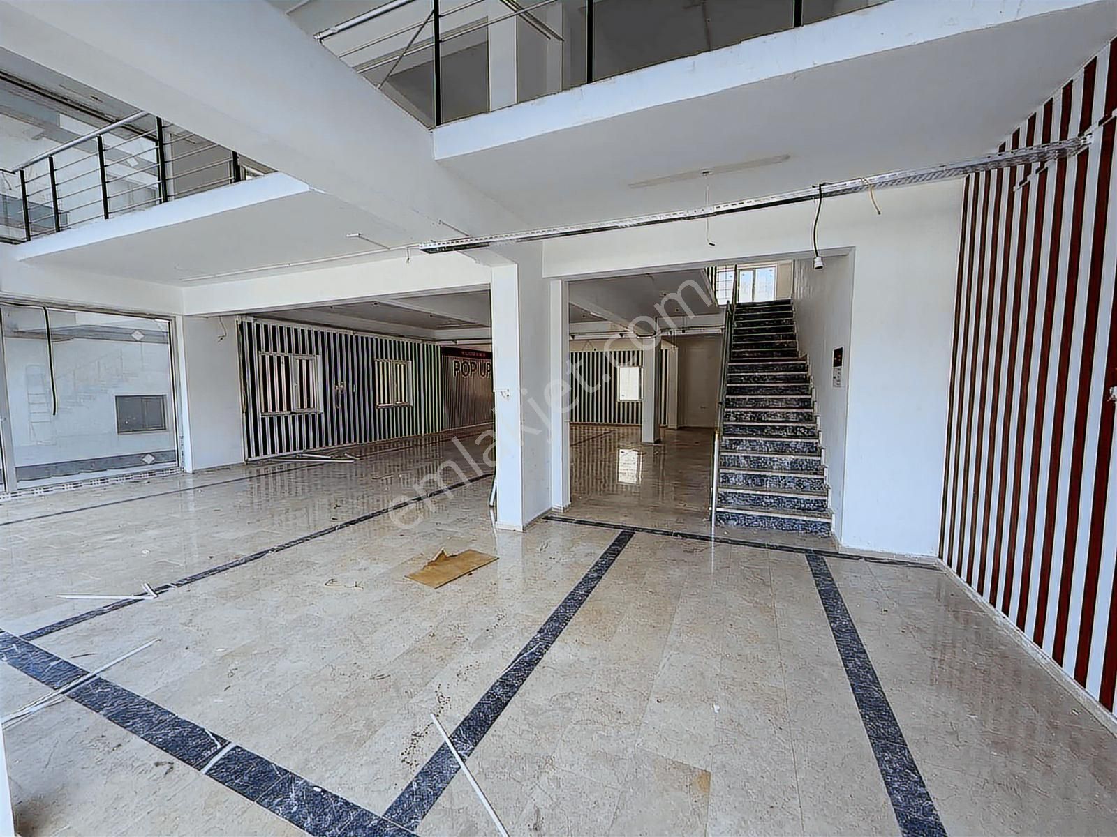 Sahibindn Satılık 400 M2 Kiraclı Dükkan Cadde Üzeri - Görsel 4