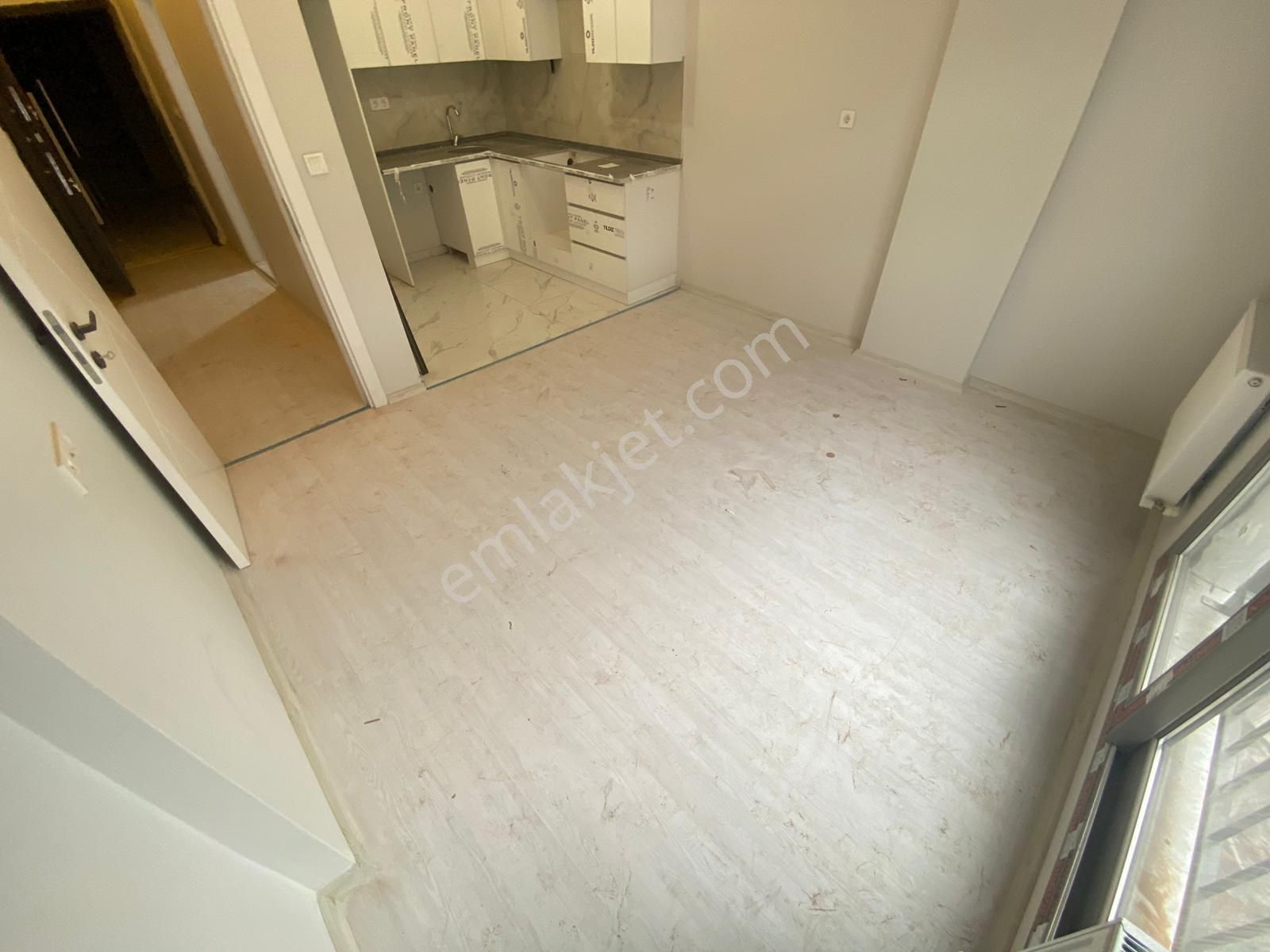 Acill Buca Ufuk Mah.de Telsizler Yakını 2+1 80m2 Dgazlı A.mutfak Sıfır Satılık Daire - Görsel 3