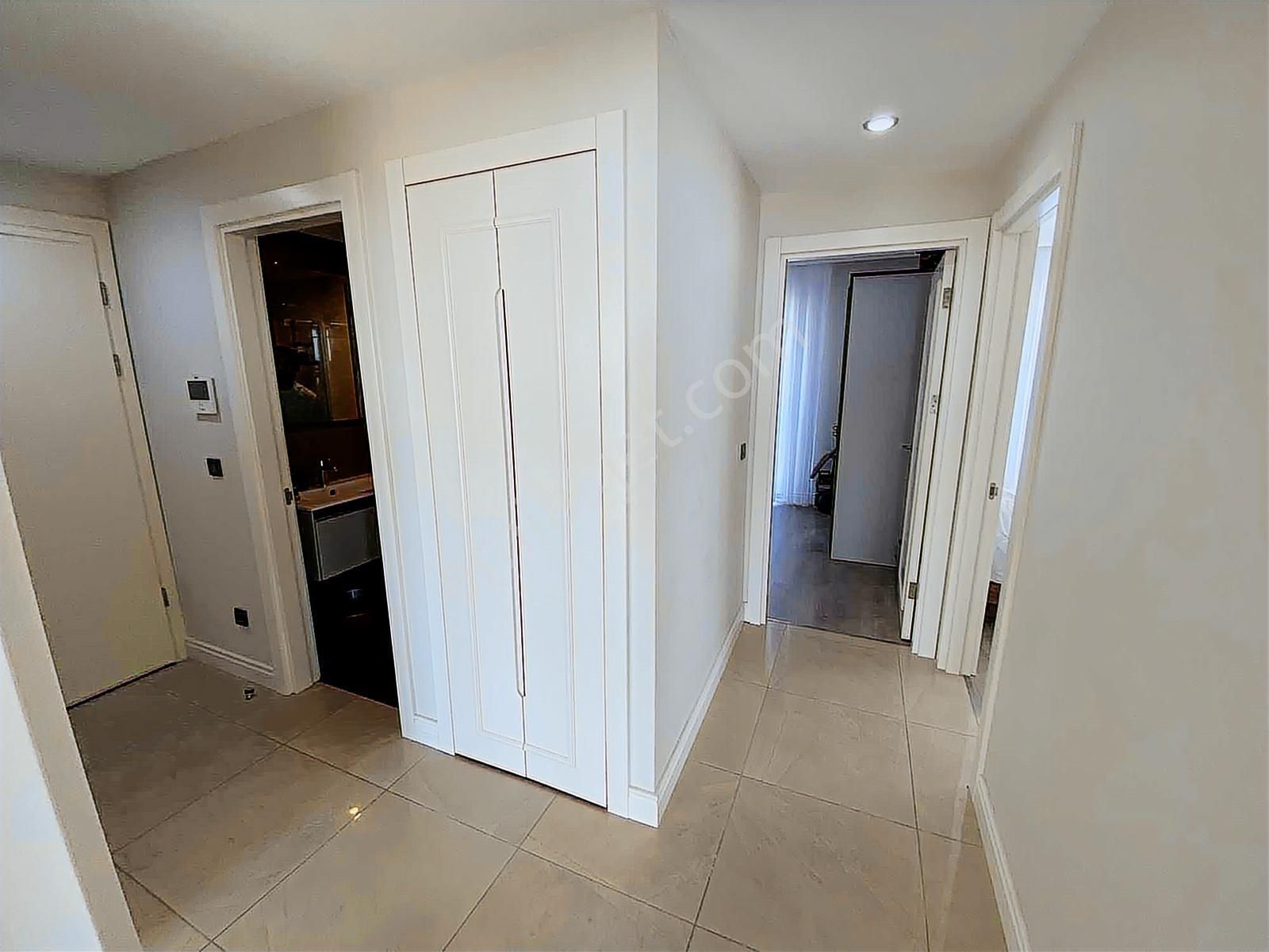 Deniz İstanbul Da Satılık Büyük Teraslı Karşılıklı 2 Adet 2+1 - Görsel 8