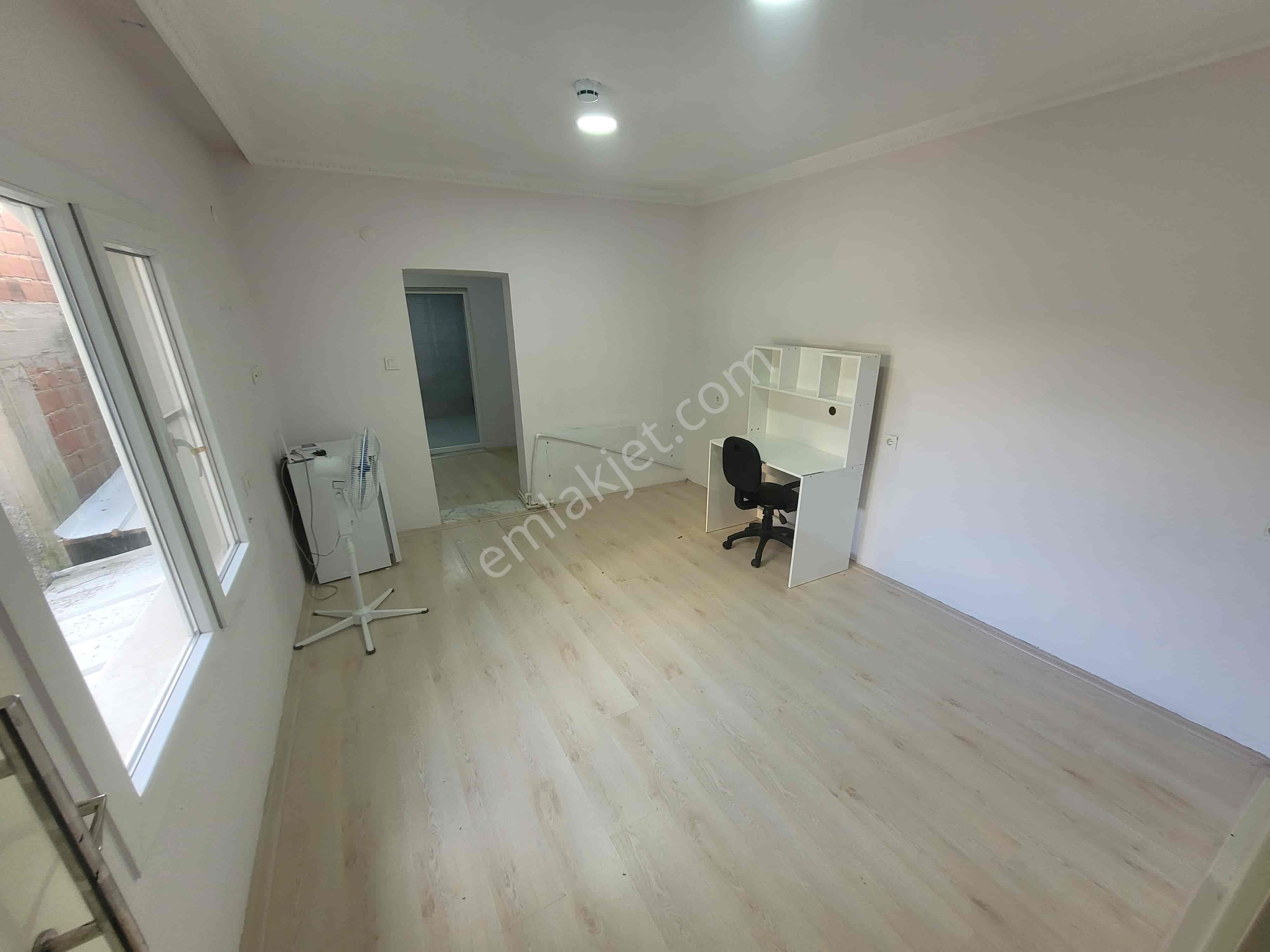 Meta'dan 4 Kat İmarlı 194 M² Arsada Alt Katı Dükkan 2 Kat Ev - Görsel 13