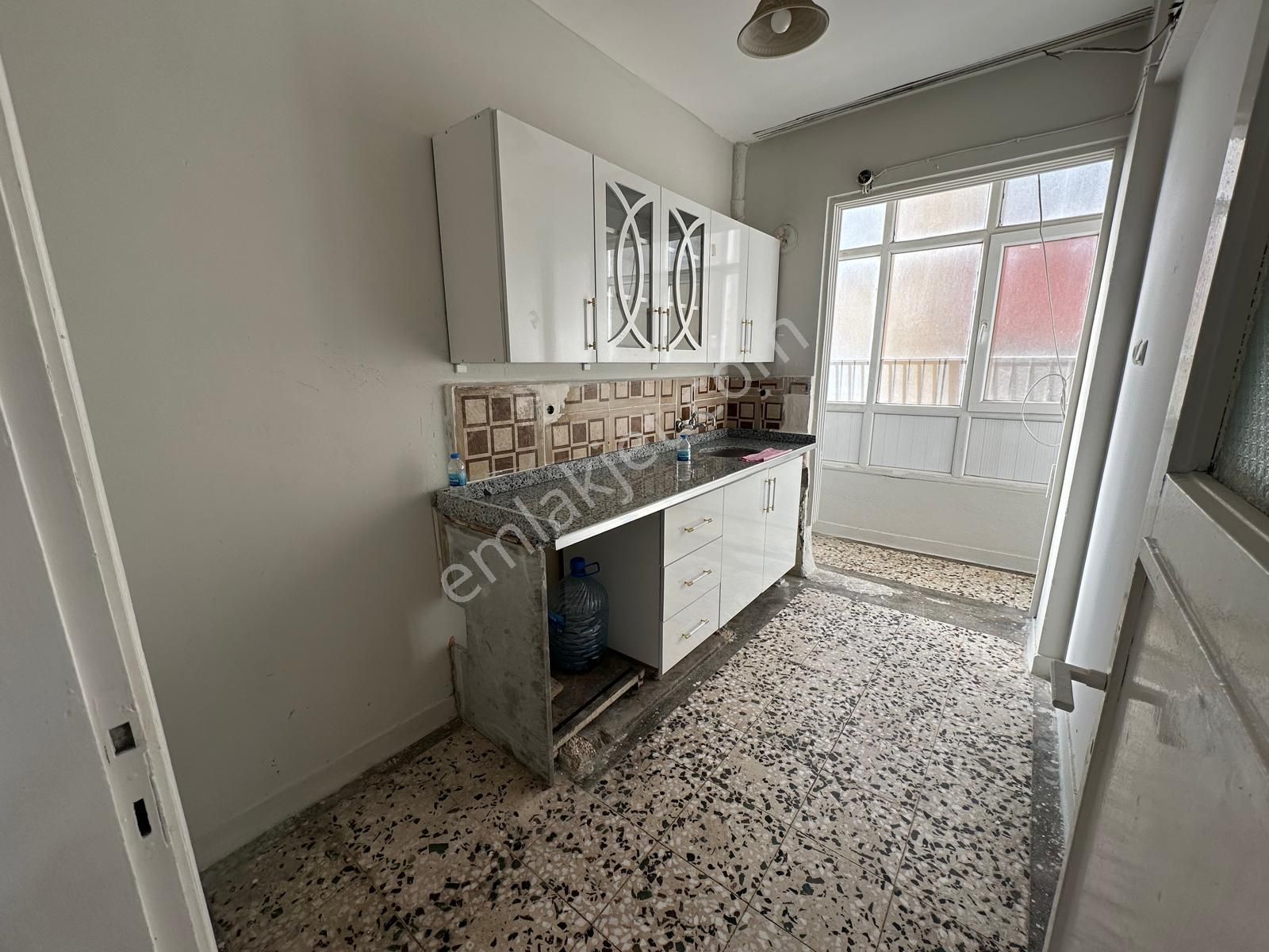 Akev Gayrimenkul'den Mardin Yolunda Ara Kat 3+1 Kiralık Daire - Görsel 2