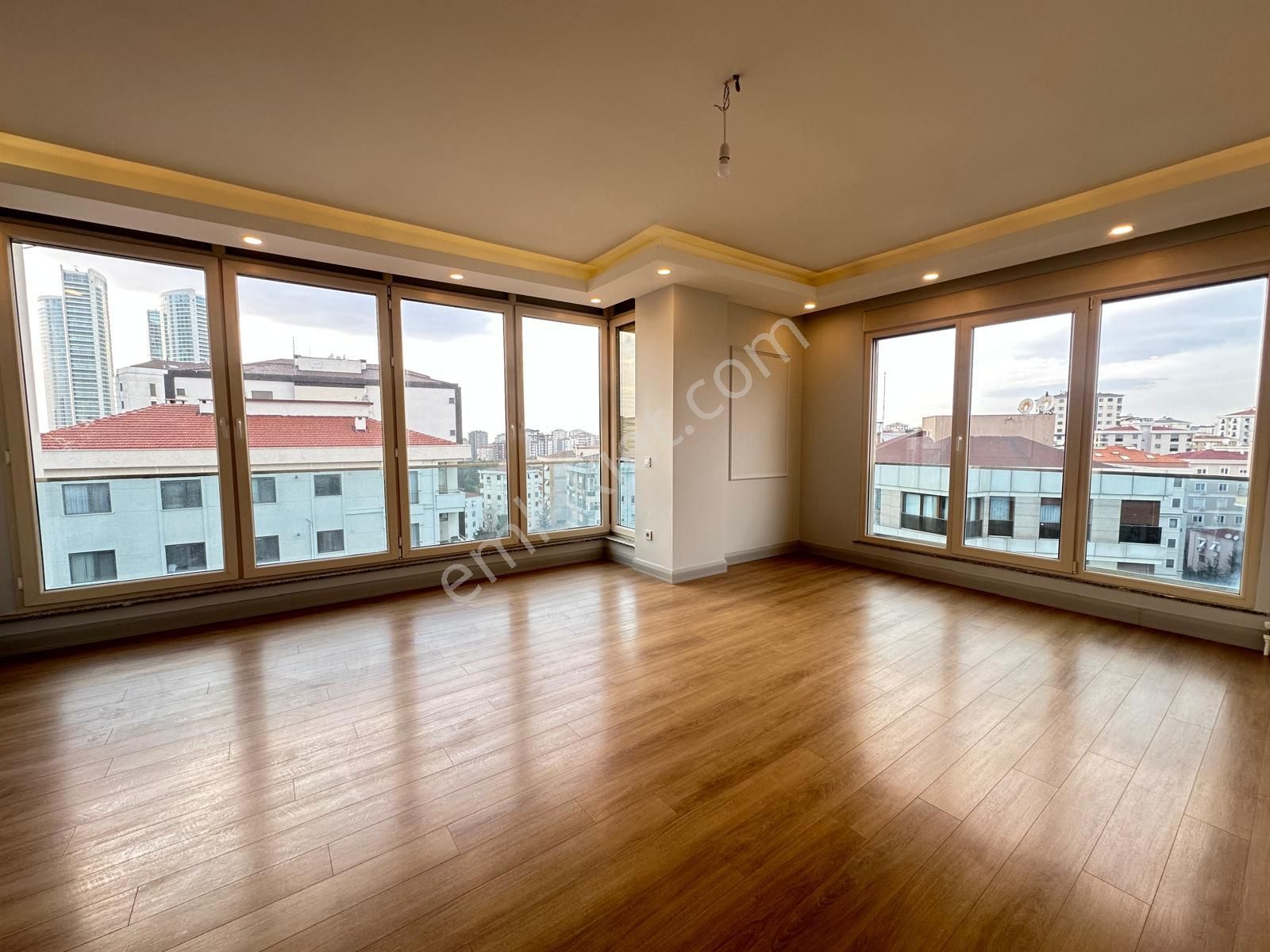 Göztepede Muhteşem Dublex Yapı Kayıt Belgeli 275 M2 4+2 - Görsel 9