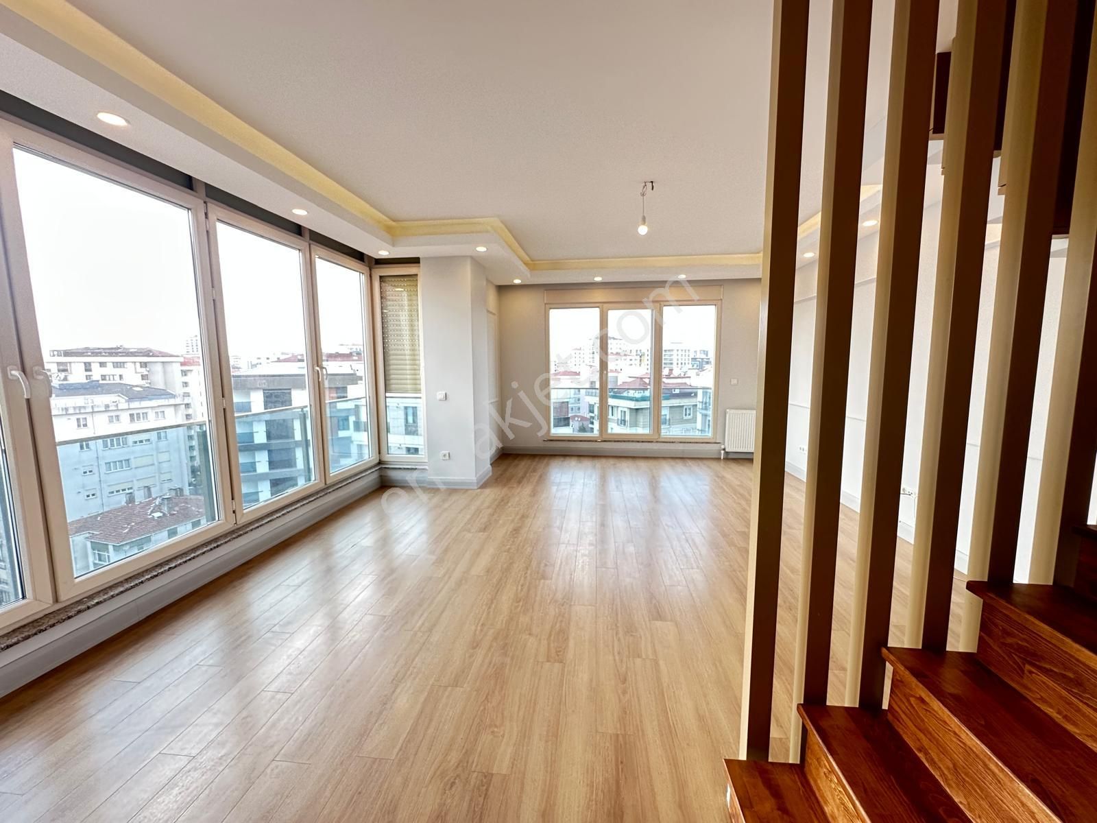 Göztepede Muhteşem Dublex Yapı Kayıt Belgeli 275 M2 4+2 - Görsel 4