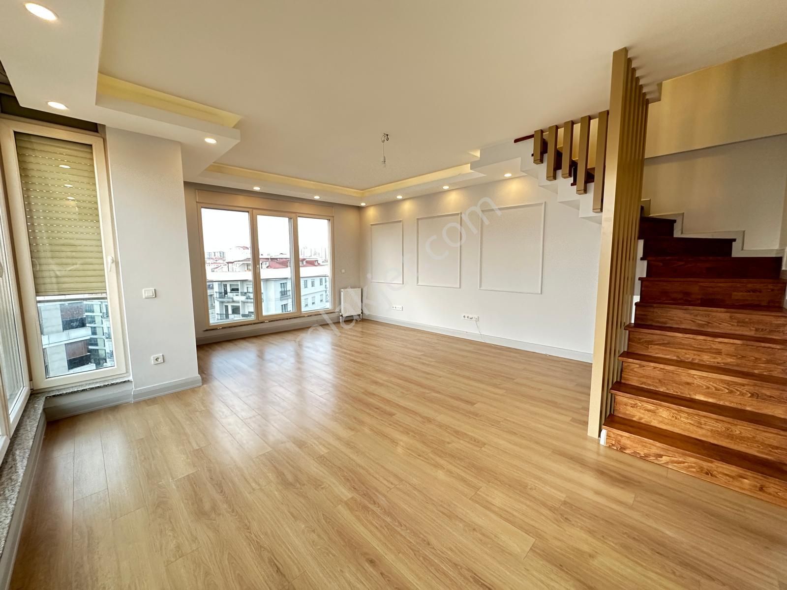 Göztepede Muhteşem Dublex Yapı Kayıt Belgeli 275 M2 4+2 - Görsel 5