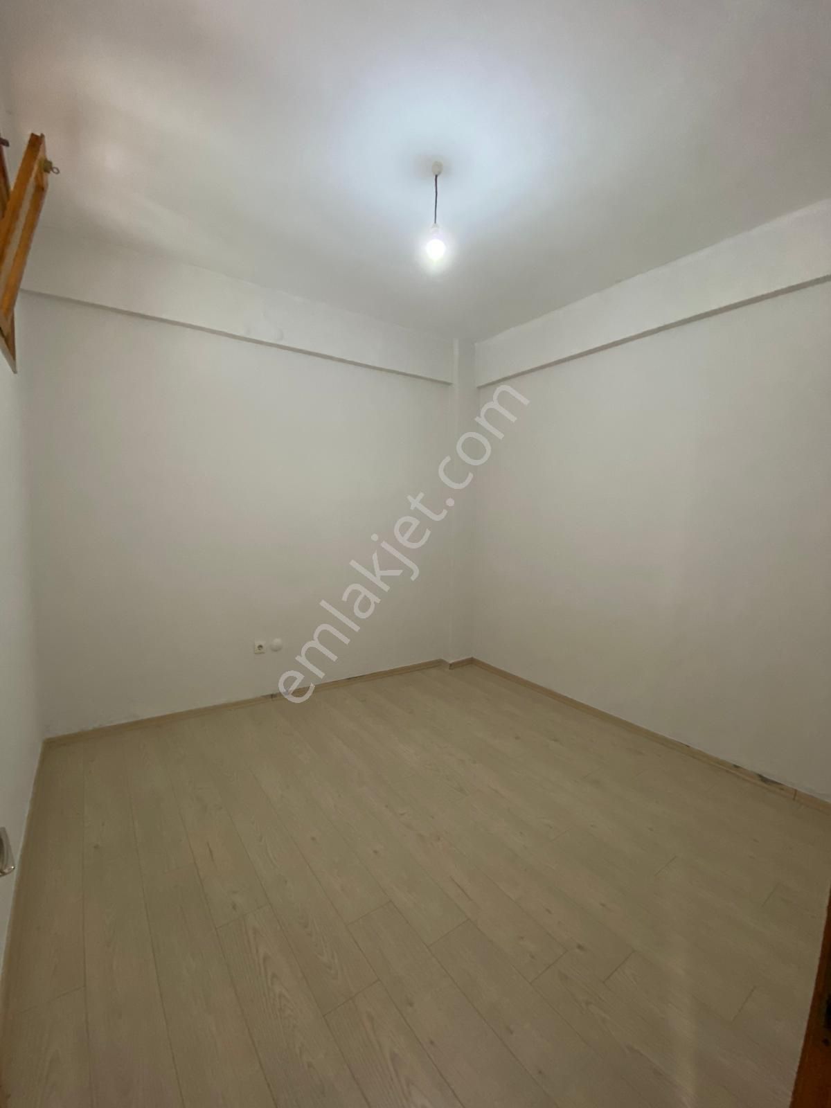 Denize Yakın Kiralık 2+1 Boş Daire - Görsel 16