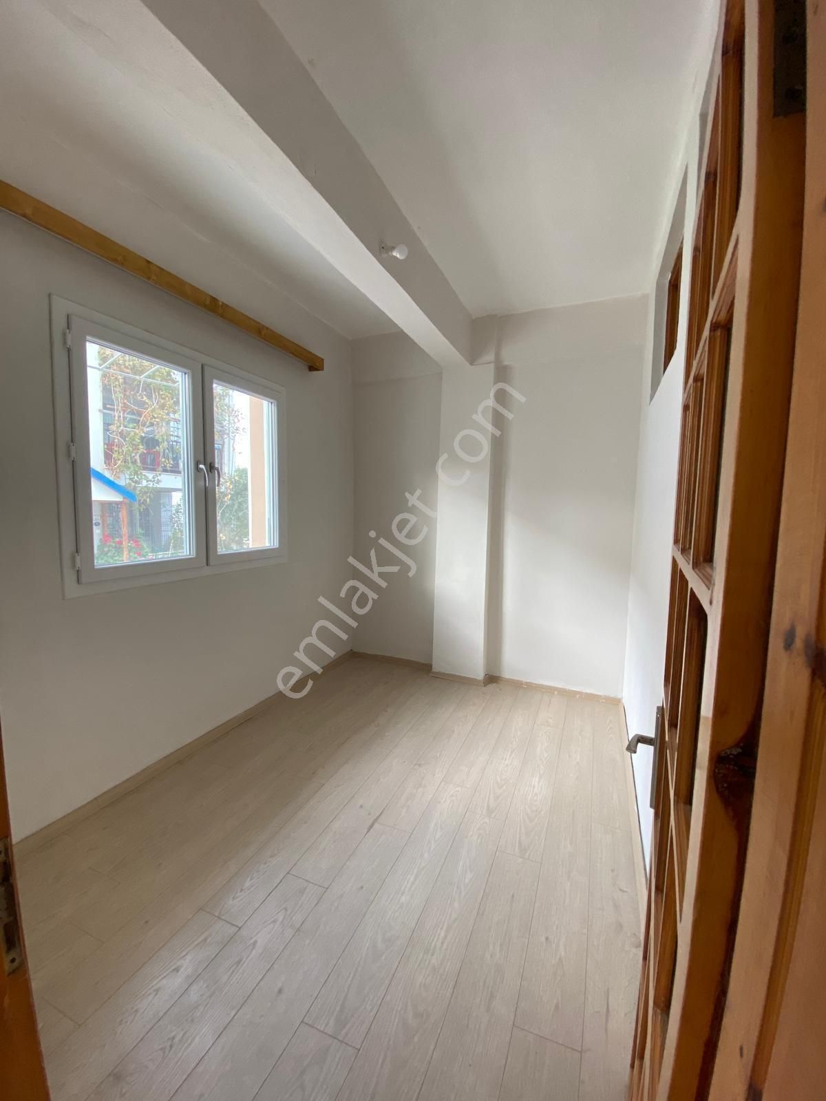 Denize Yakın Kiralık 2+1 Boş Daire - Görsel 6