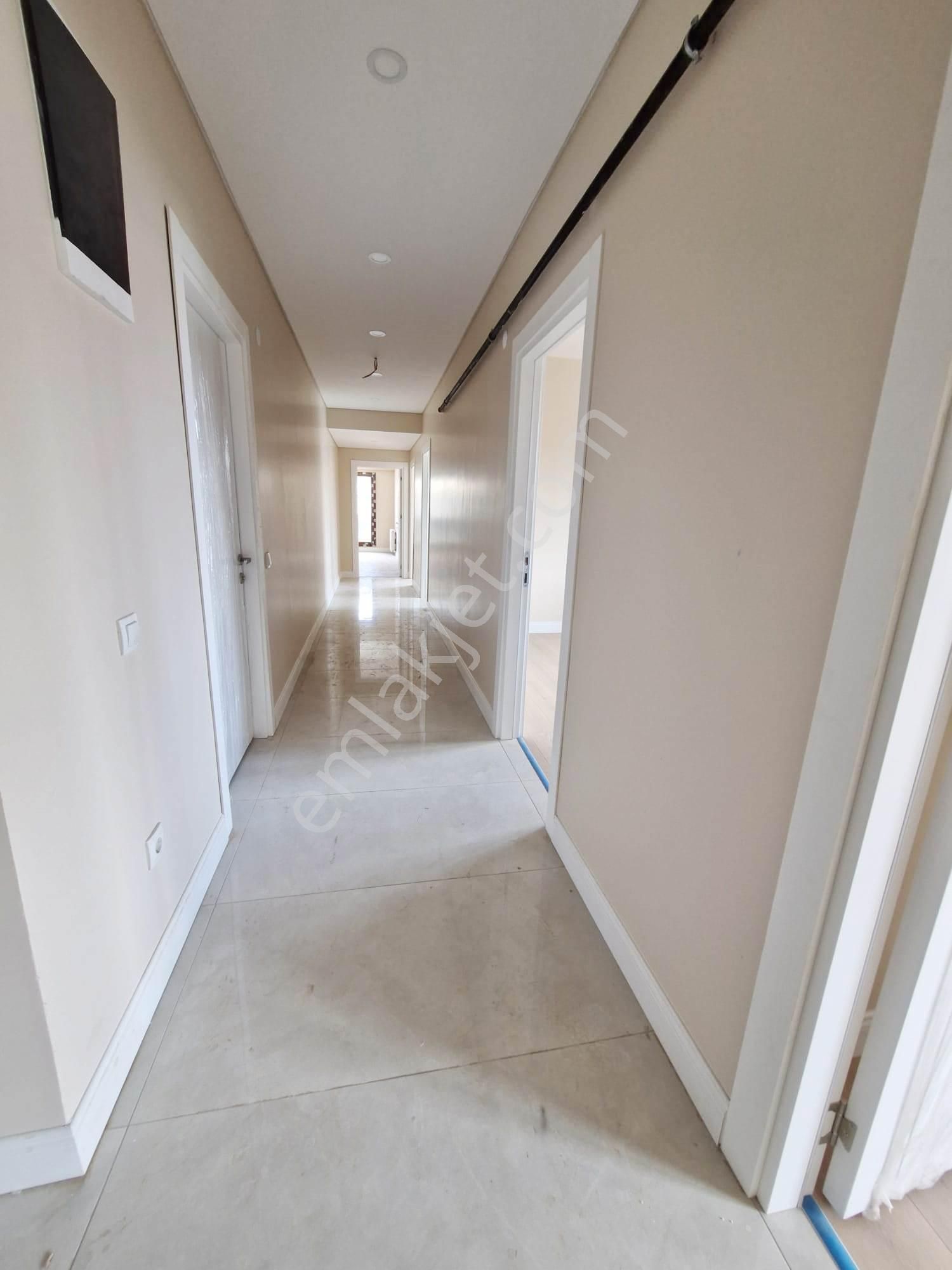 Yasemin Konakları Yakını Sitede 3+1 130m2 Otoparklı 0 Ara Kat - Görsel 14