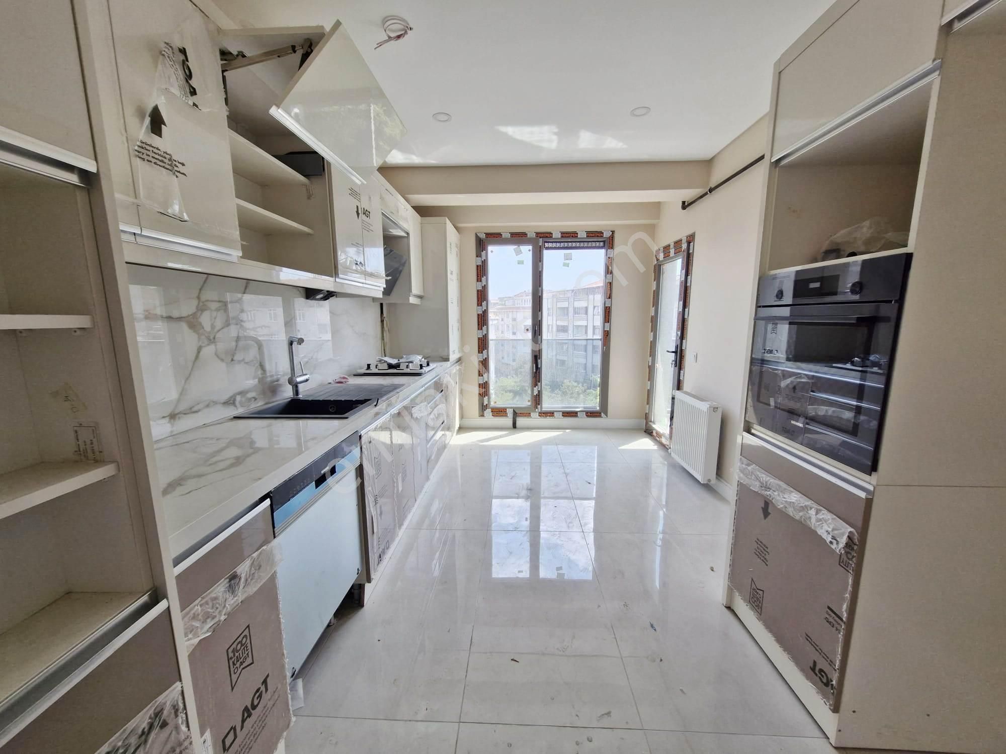 Yasemin Konakları Yakını Sitede 3+1 130m2 Otoparklı 0 Ara Kat - Görsel 2