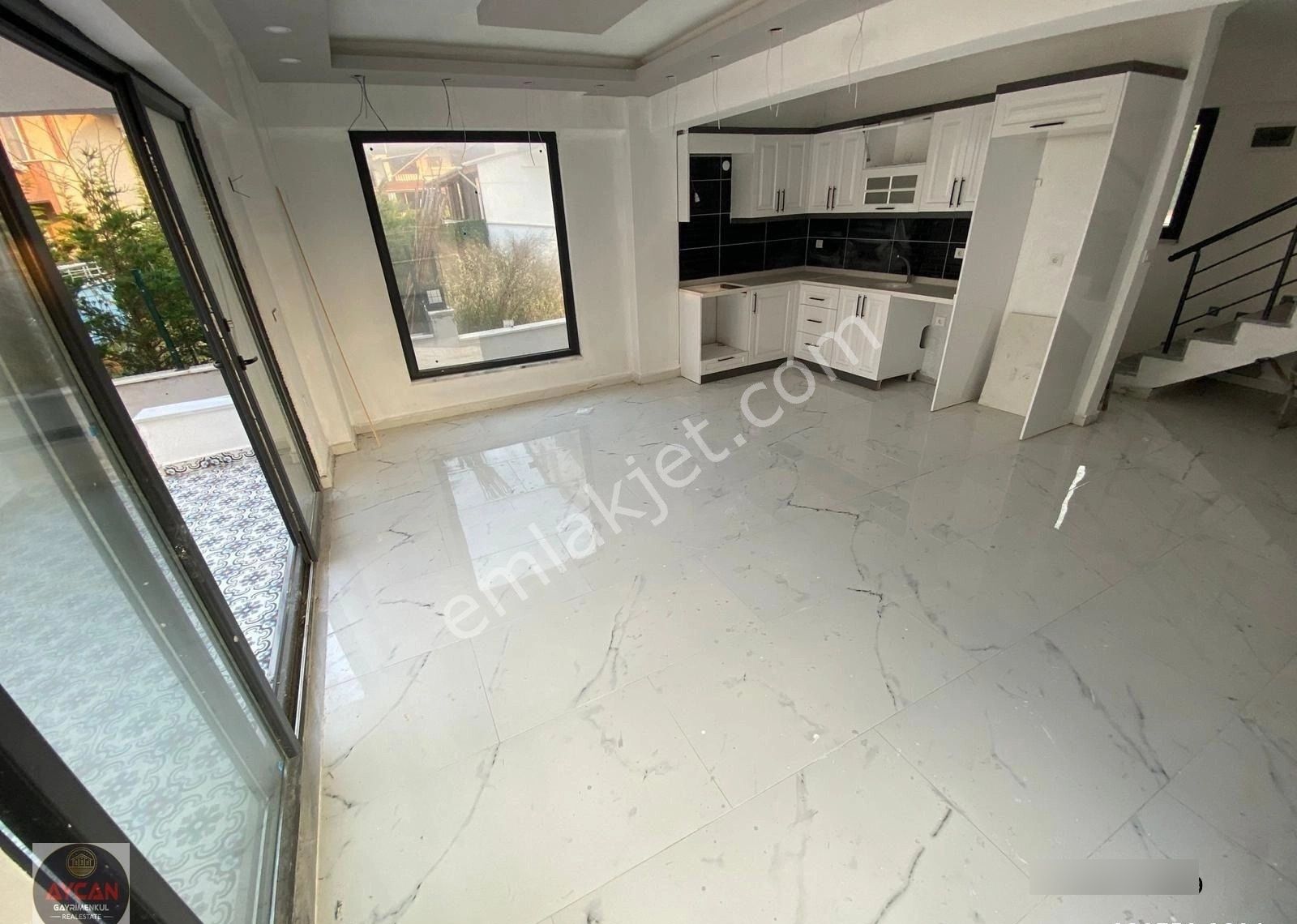 Aycan Gayrimenkulden Avşa Yiğitlerde Satılık Sıfır 3+1 Villa - Görsel 4