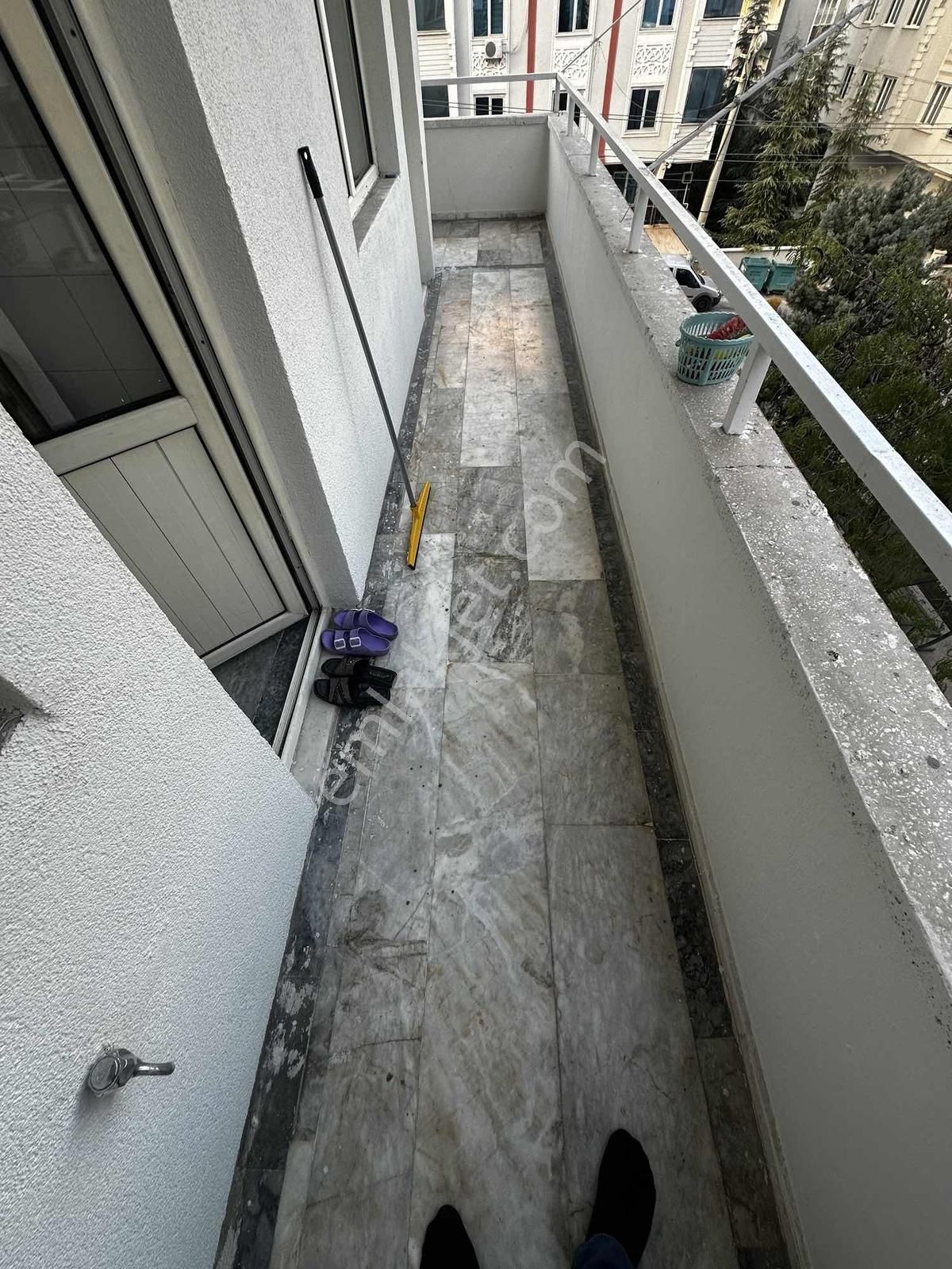 Yeditepe Mahallesinde Geniş Yerden Isıtmalı 3+1 Fırsat Daire - Görsel 7