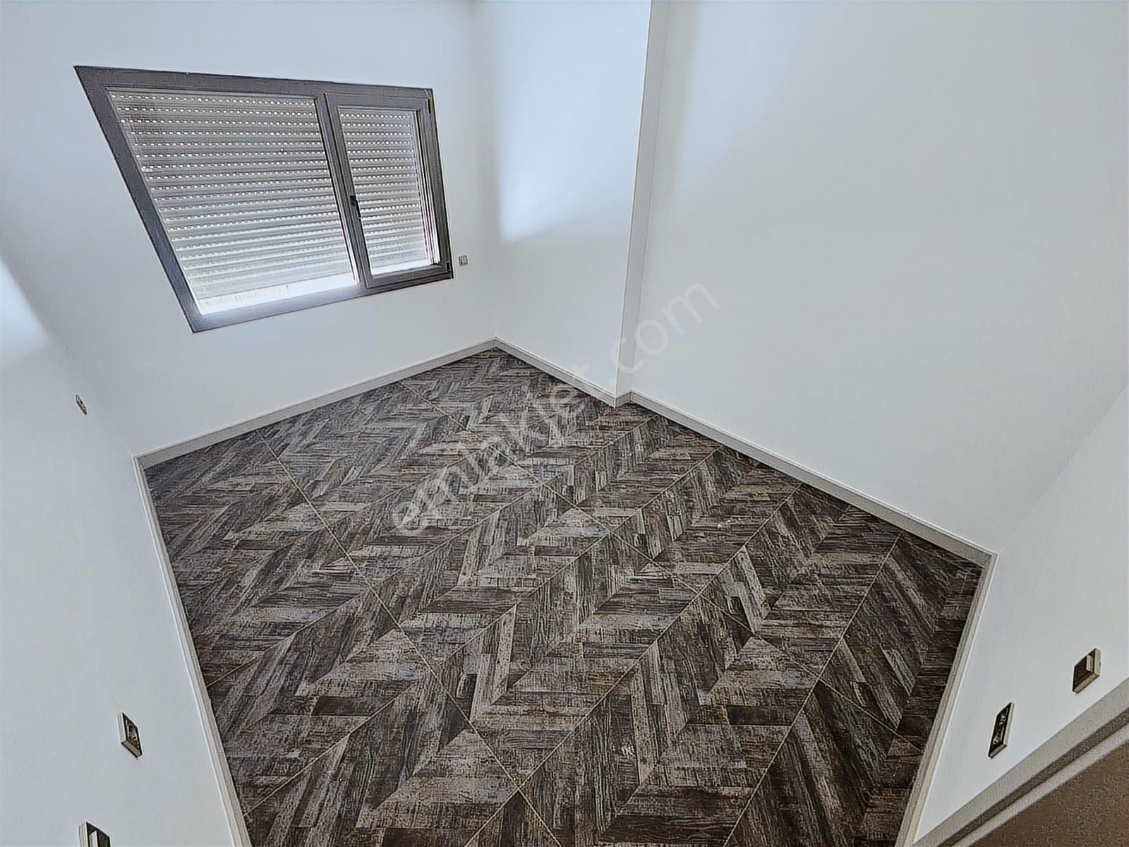 Eu Gayrimenkulden Girişte 2 Odalı Tek Müstakil 4+1 Villa - Görsel 28