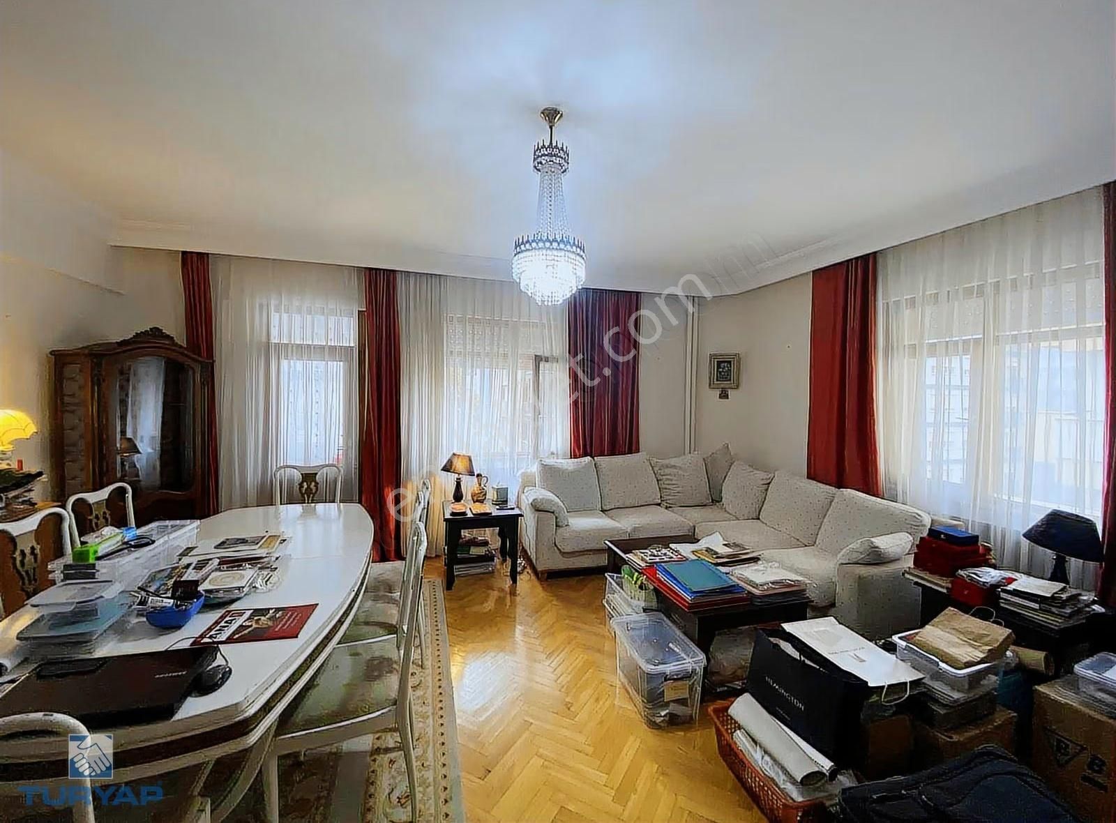 Turyap'tan Fenerbahçe Sahile Çok Yakın Balkonlu Büyük 3+1 - Görsel 33