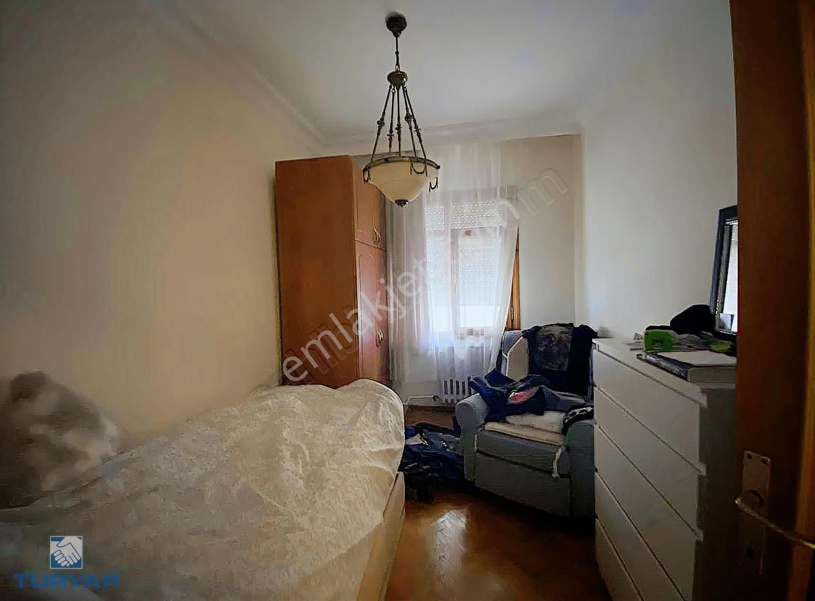 Turyap'tan Fenerbahçe Sahile Çok Yakın Balkonlu Büyük 3+1 - Görsel 10