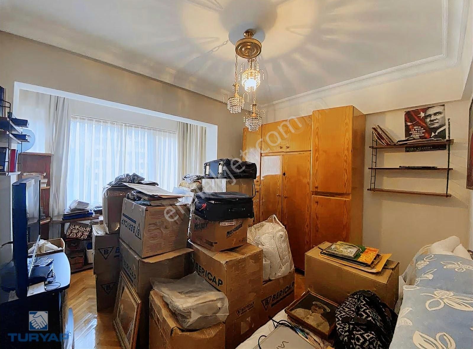 Turyap'tan Fenerbahçe Sahile Çok Yakın Balkonlu Büyük 3+1 - Görsel 4