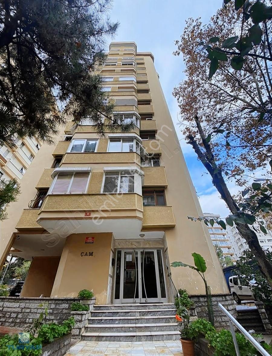 Turyap'tan Fenerbahçe Sahile Çok Yakın Balkonlu Büyük 3+1 - Görsel 20