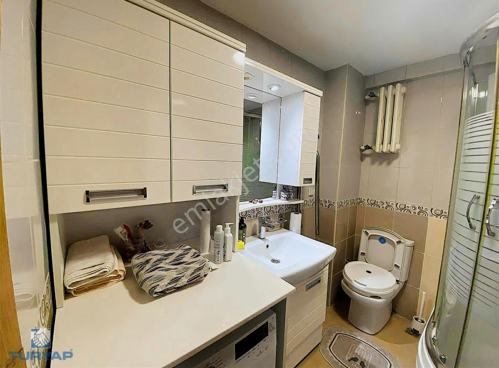 Turyap'tan Fenerbahçe Sahile Çok Yakın Balkonlu Büyük 3+1 - Görsel 5