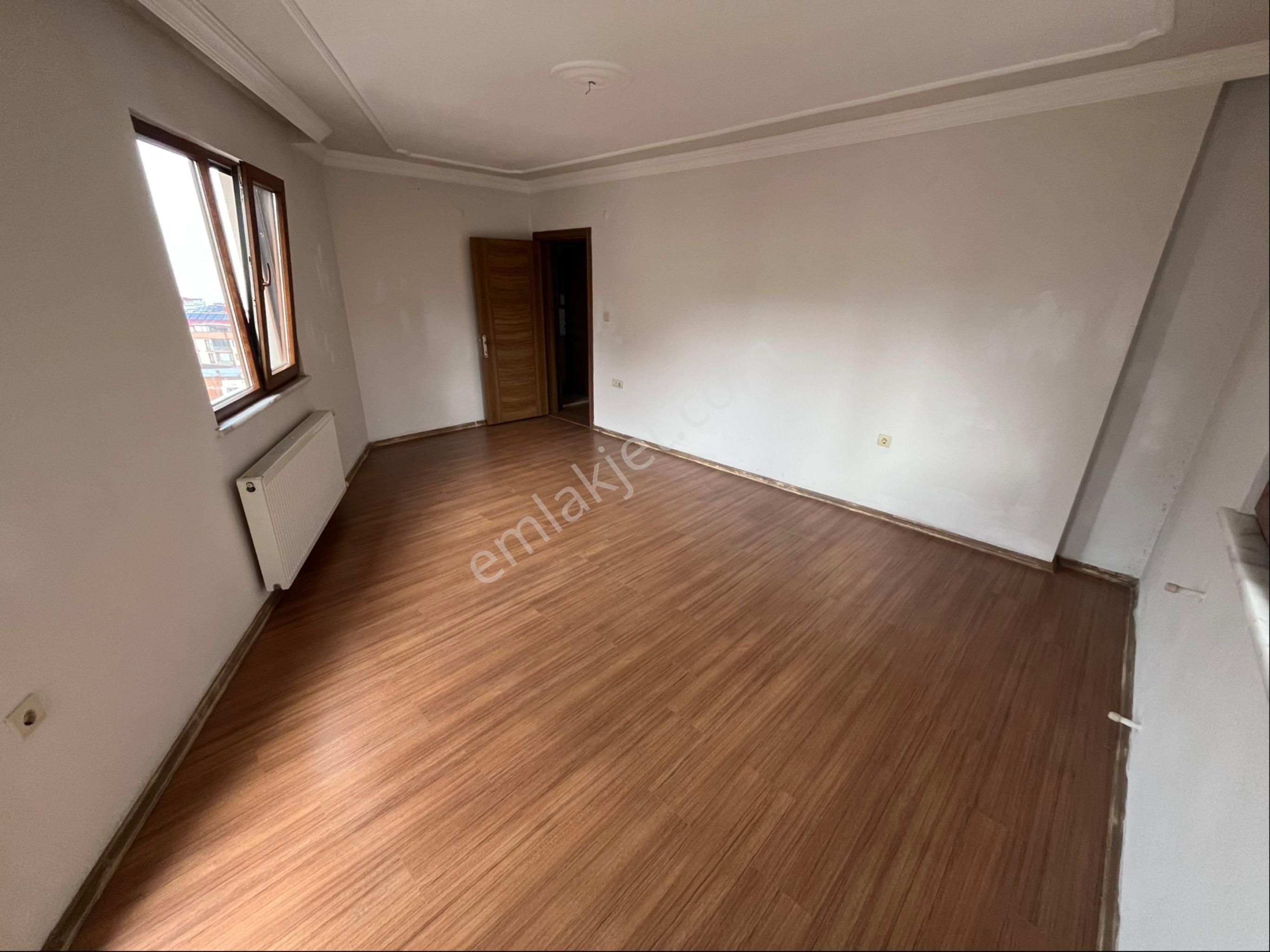 Erdoğdu 2+1 Aileye Uygun Manzaralı Kiralık - Görsel 12