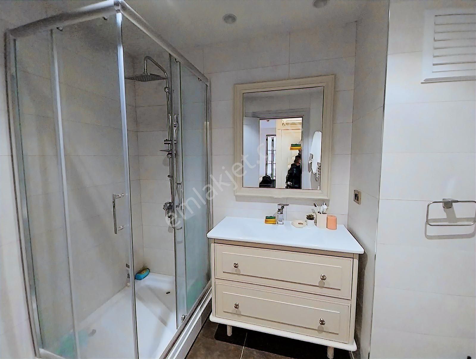 Beykent Avenue Residence , Eşyalı, Özel Tasarım, 3+2 Satılık