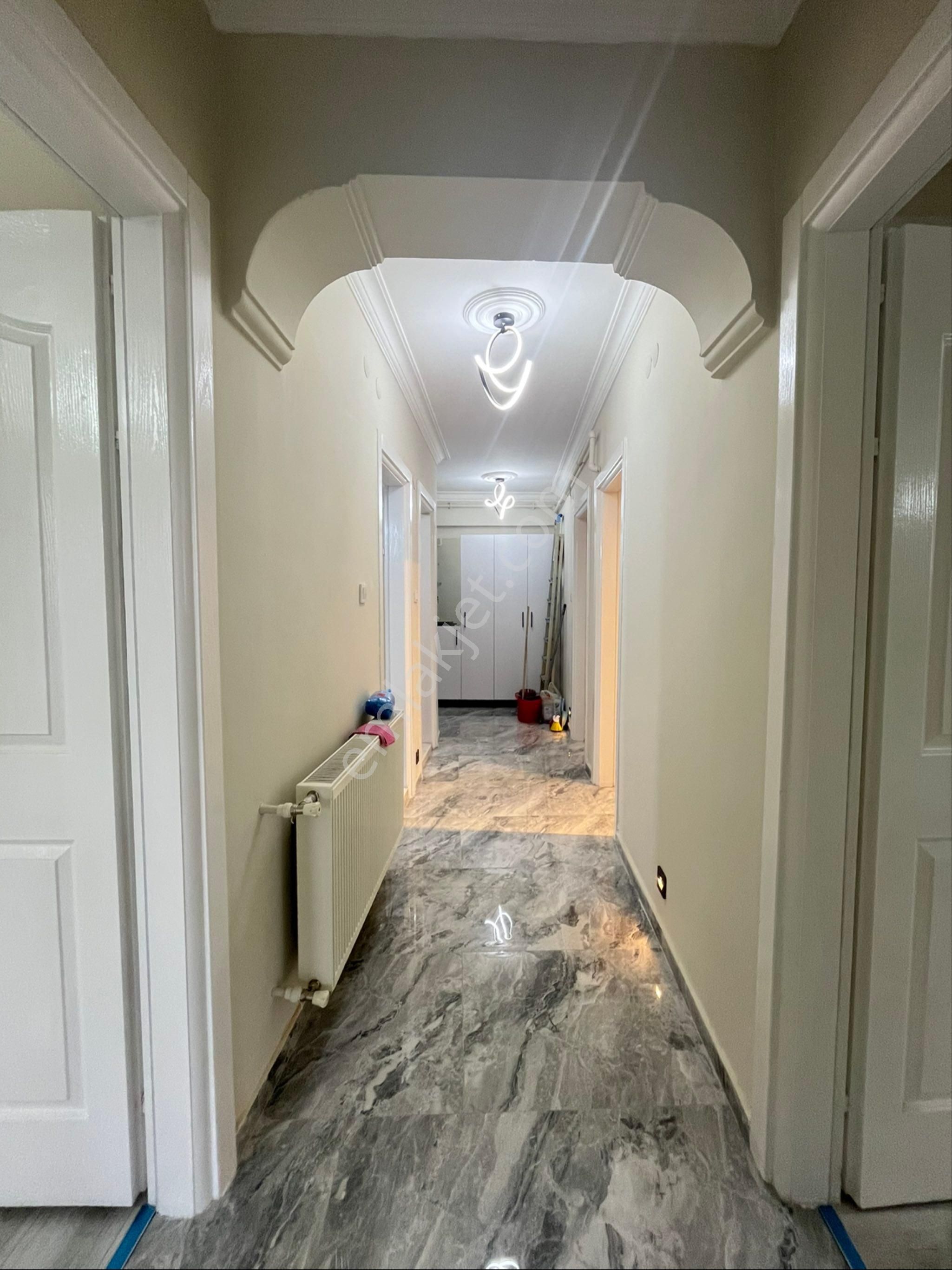 İzmir Buca Yenigün Mah. Satılık 3+1 Full Tadilatlı Daire - Görsel 4