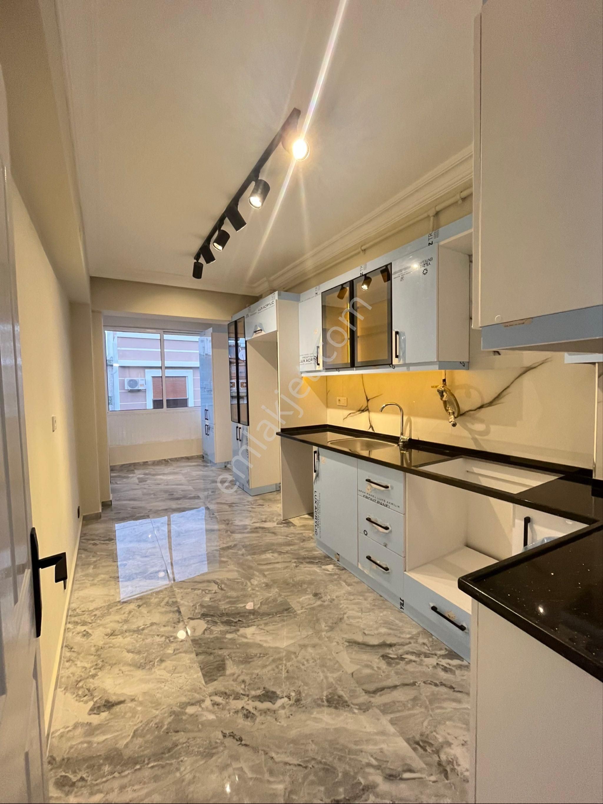 İzmir Buca Yenigün Mah. Satılık 3+1 Full Tadilatlı Daire - Görsel 19