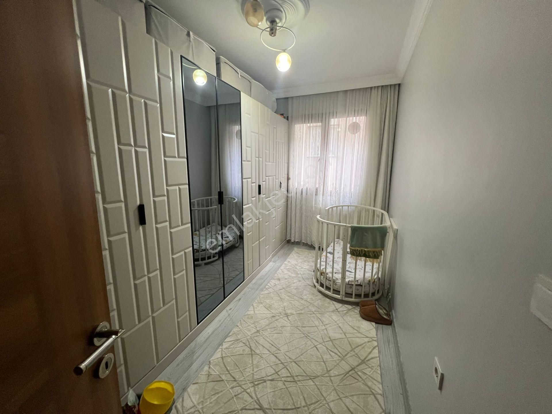 Acill Buca Ufuk Mah.de Yıkıkkemer Meydanda 2+1 80m2 Dgazlı A.mutfak Satılık Daire - Görsel 9