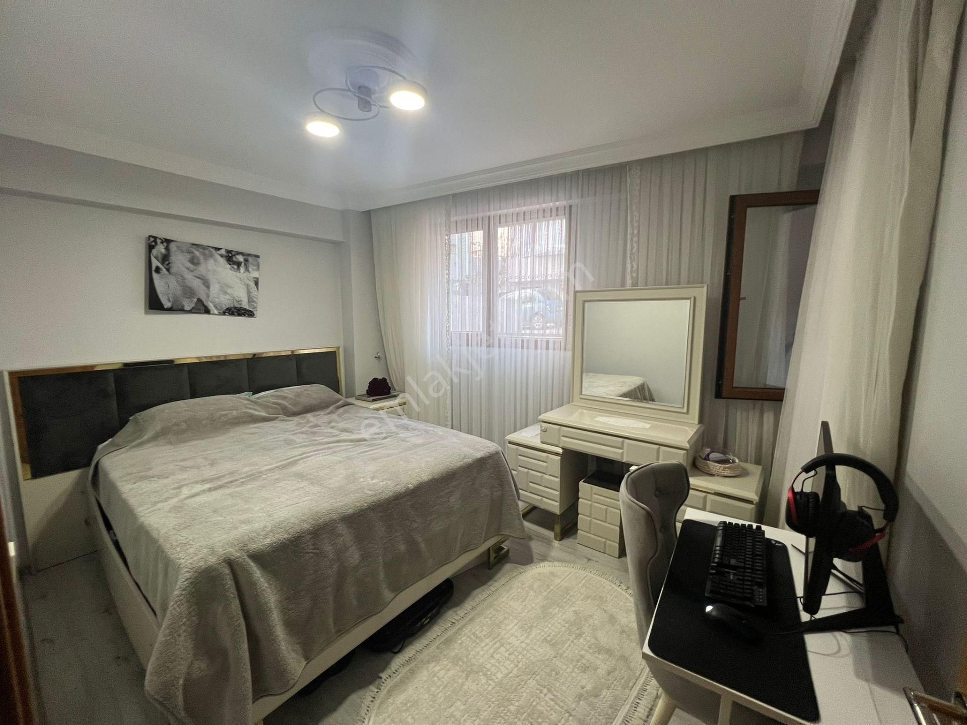 Acill Buca Ufuk Mah.de Yıkıkkemer Meydanda 2+1 80m2 Dgazlı A.mutfak Satılık Daire - Görsel 12