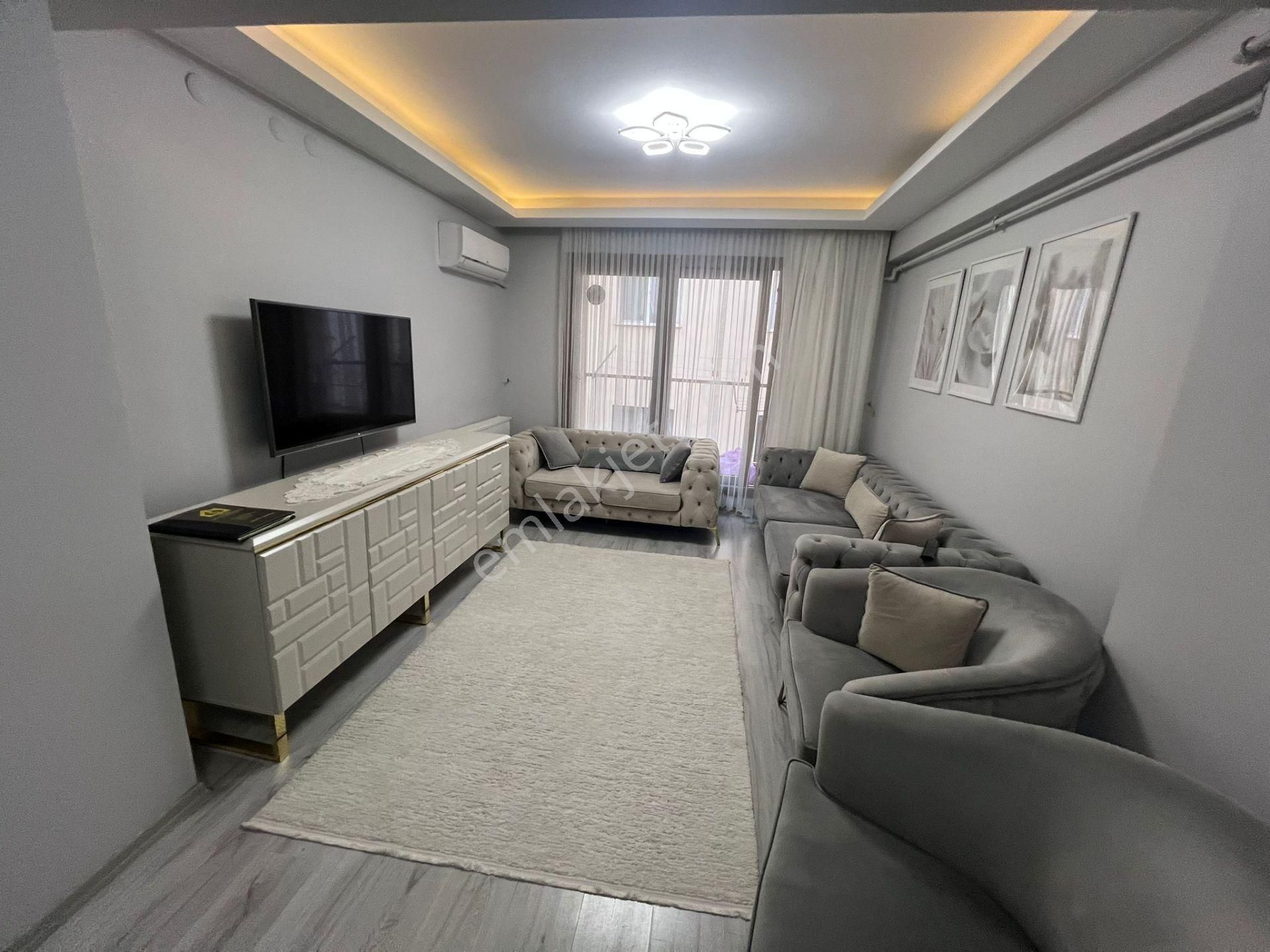 Acill Buca Ufuk Mah.de Yıkıkkemer Meydanda 2+1 80m2 Dgazlı A.mutfak Satılık Daire