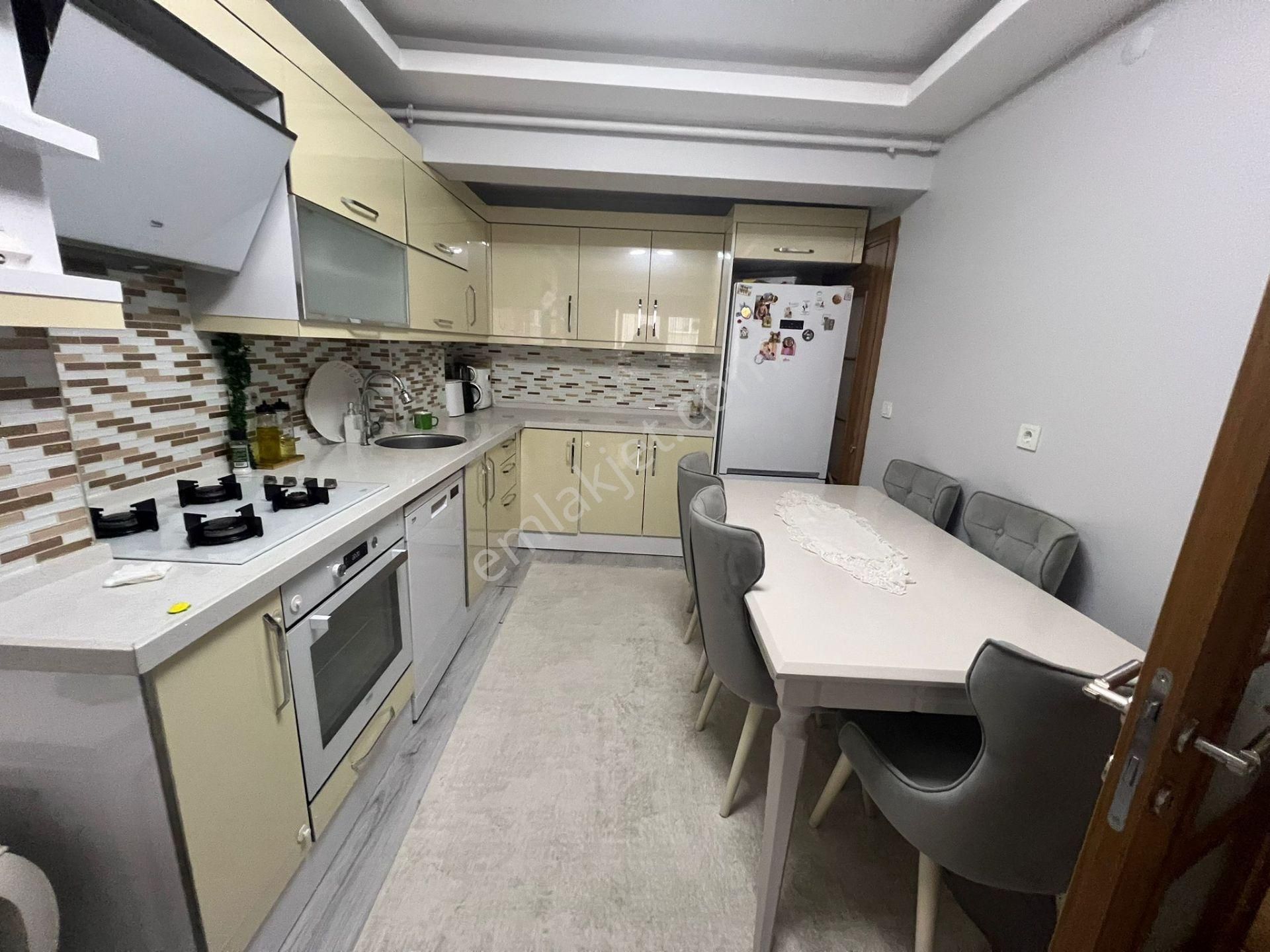 Acill Buca Ufuk Mah.de Yıkıkkemer Meydanda 2+1 80m2 Dgazlı A.mutfak Satılık Daire - Görsel 15