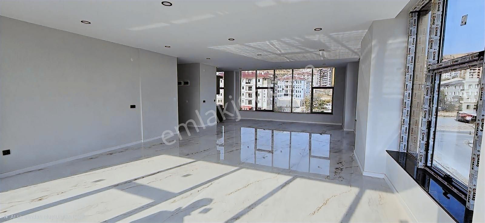 Msyapı Emlaktan Bölgenin En Güzel İş Merkezinde Satılık Ofis - Görsel 9