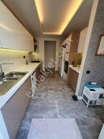 Kuşadası Ege Mahallesinde Bahçeli 3+1 Satılık Daire - Görsel 2