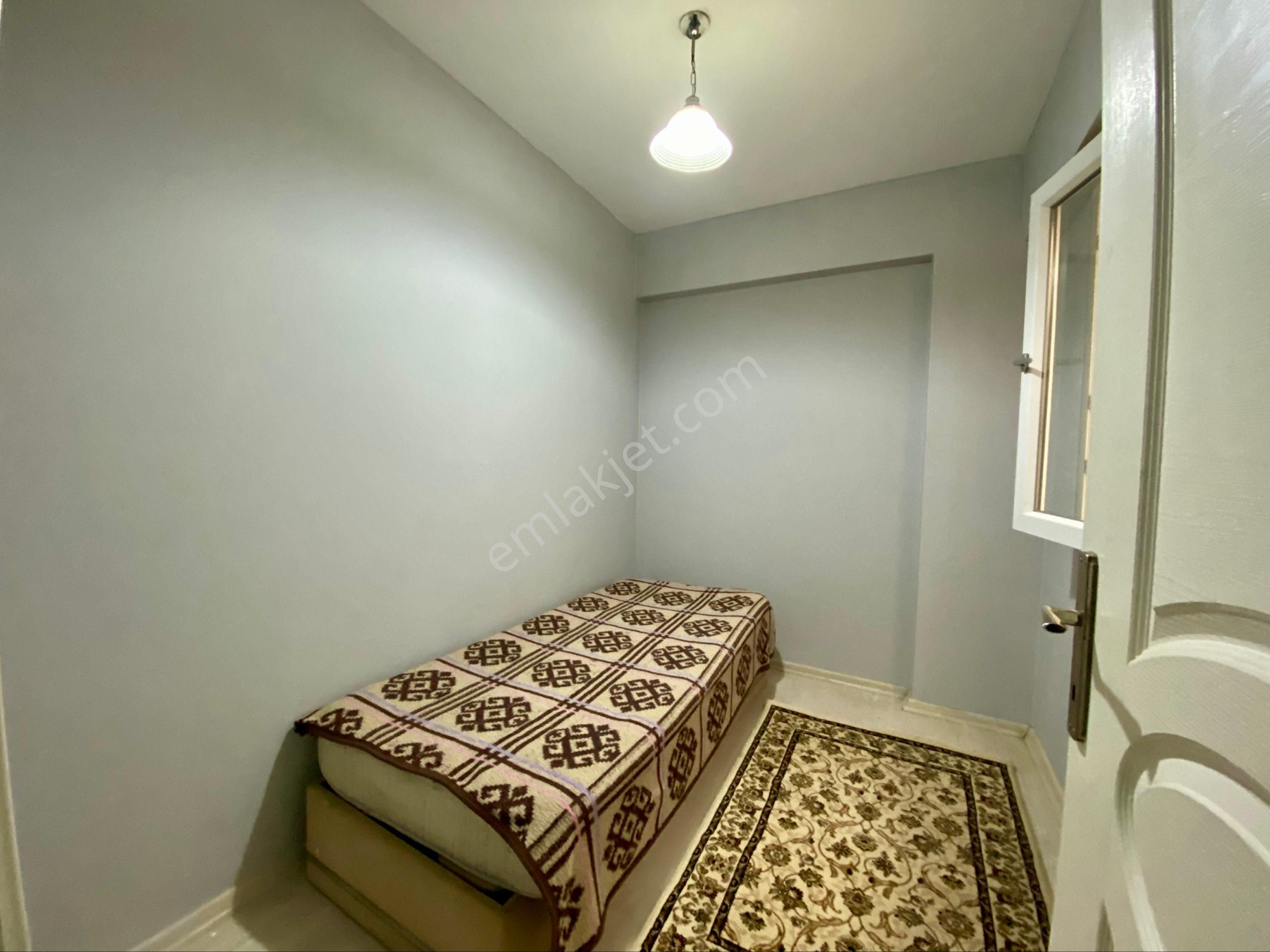 Eab’den Aydın Satılık 2+1 90 M2 4.kat Orta Mah. Klimalı Eşyalı Daire - Görsel 8