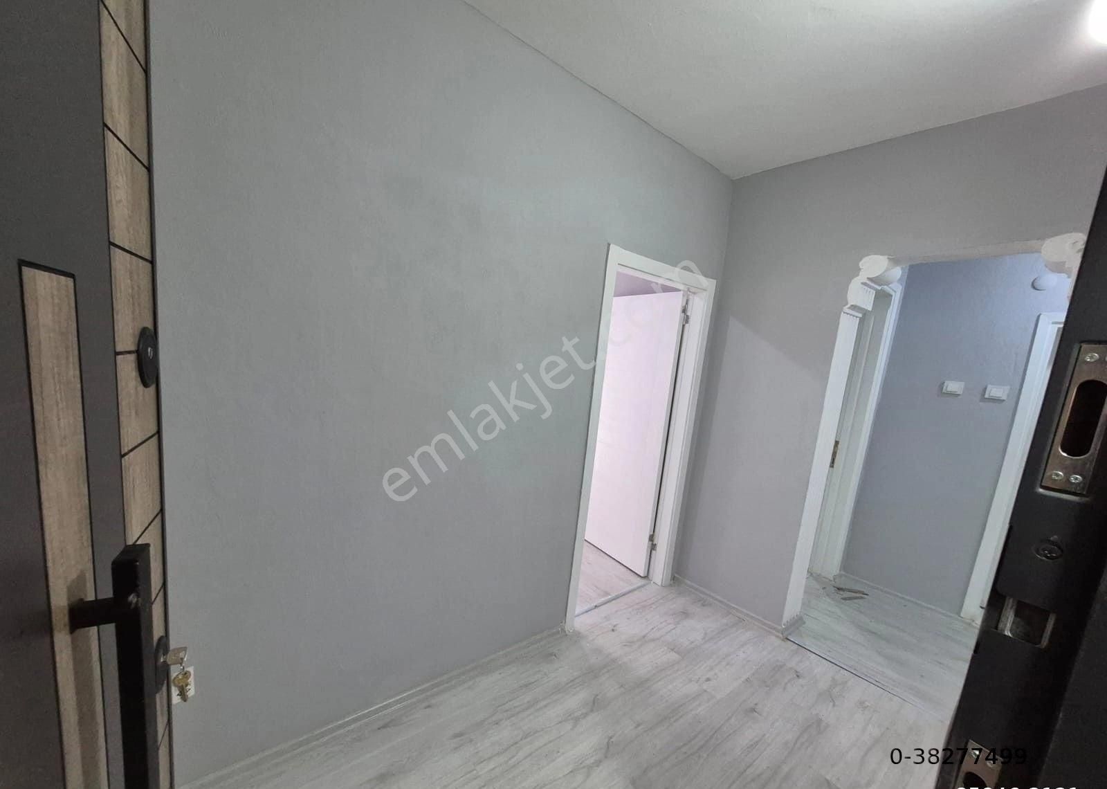 Ufuk Mahallesi//yıkıkkemer Meydanda//90m2/2+1/fulyaplı/arakat,da