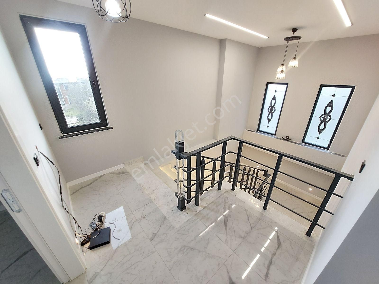 Venüs'den,güre Oteller Bölgesinde Geniş Bahçeli 2+1 Lüks Villa - Görsel 8