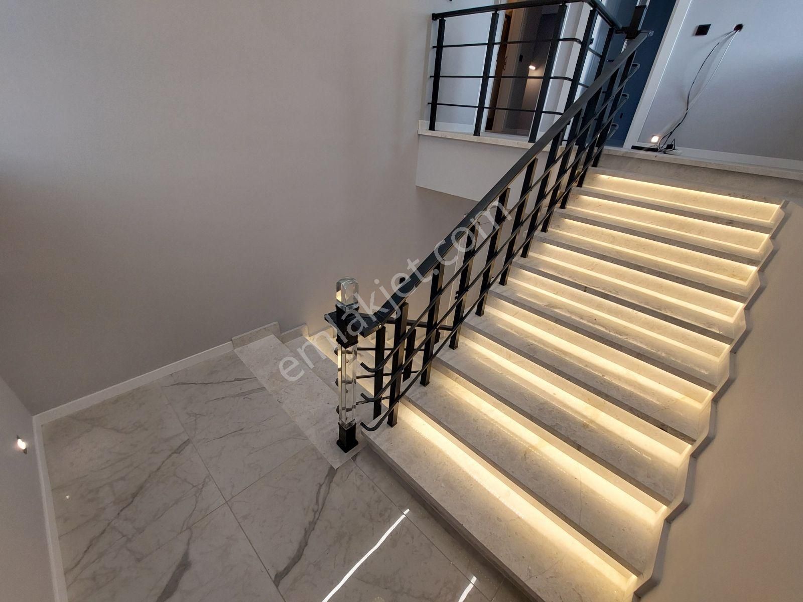 Venüs'den,güre Oteller Bölgesinde Geniş Bahçeli 2+1 Lüks Villa - Görsel 4