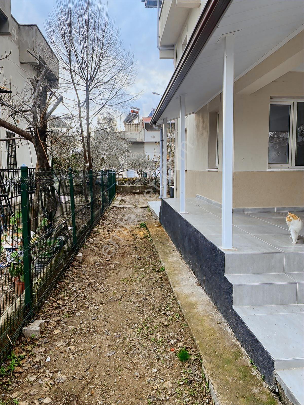 Borsem'den Dikili Salihleraltı'nda Denize 800 M Kiralık Villa - Görsel 18