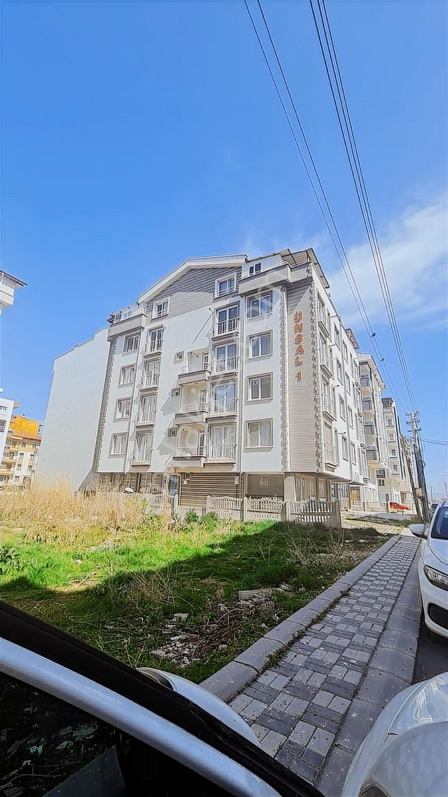 Afyon Özsu Emlaktan Erenlerde Satılık 1+1 Geniş Daire - Görsel 6