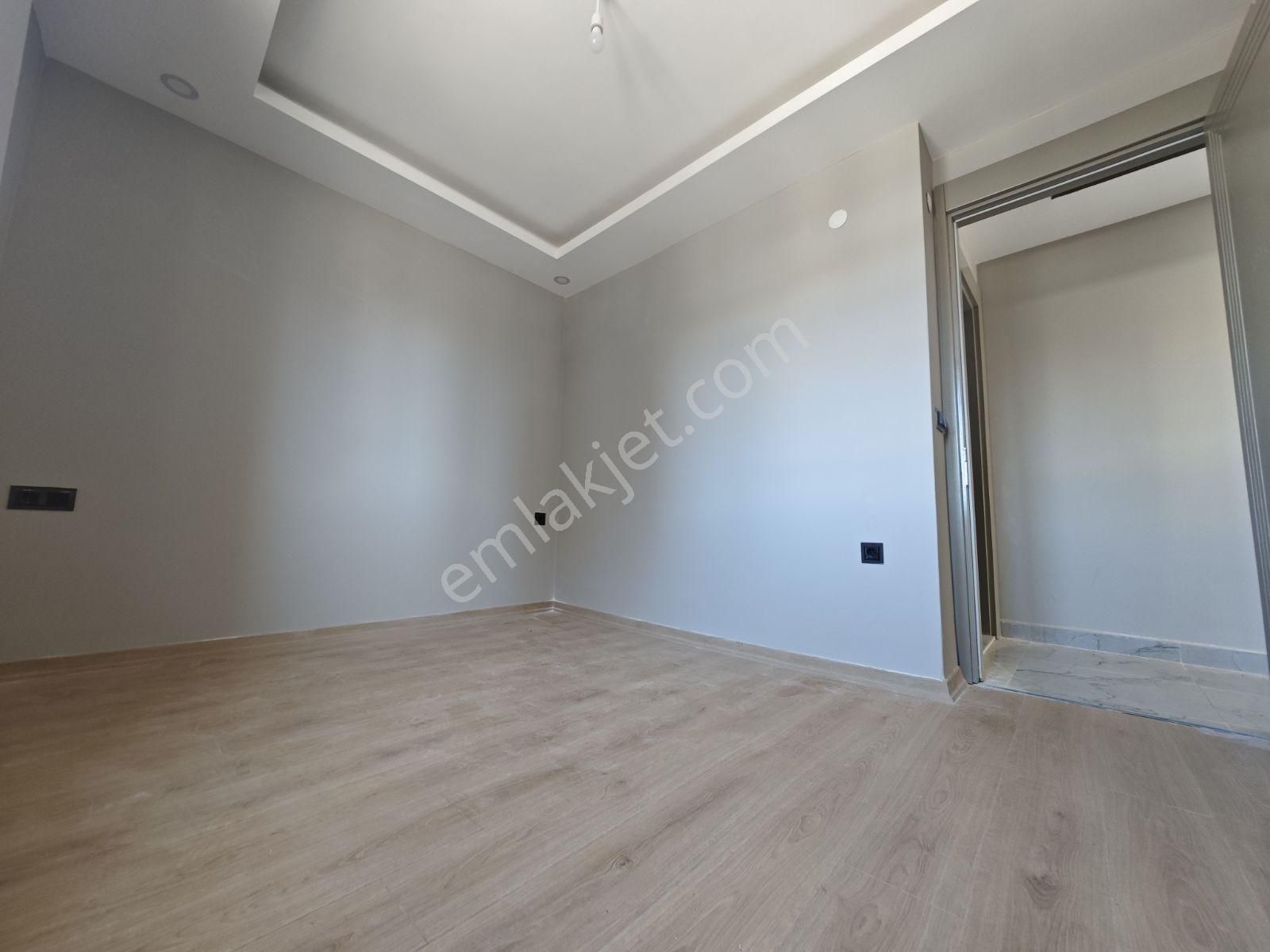 Varsak Demirel Ayrı Mutfak 2+1 Katta Havuzlu Site İçi Daire - Görsel 16