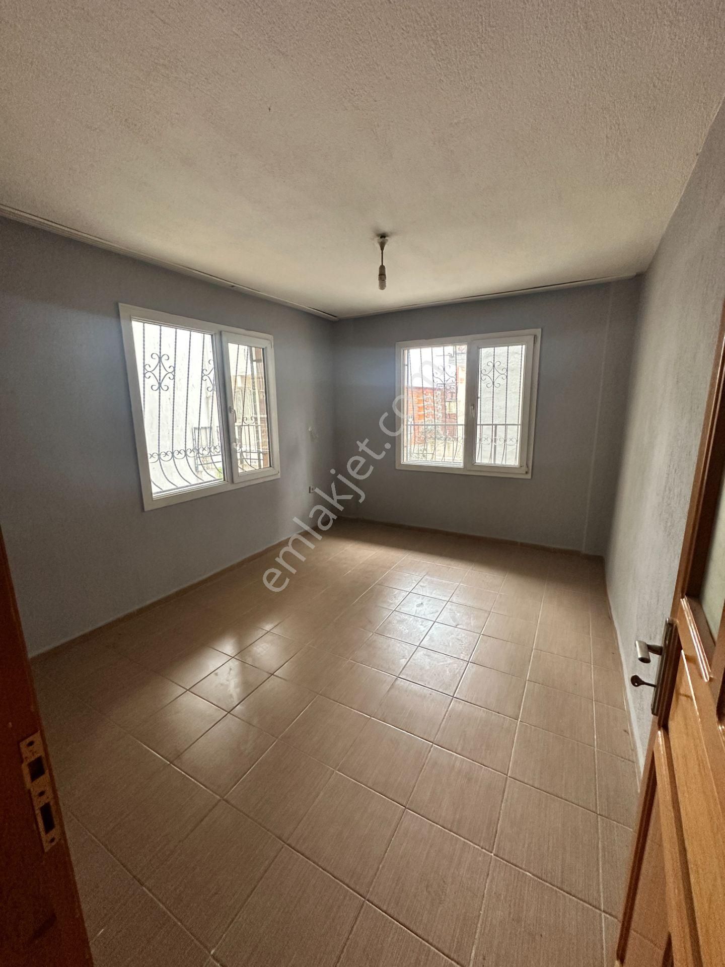 Çalışkan__dan Peker Mah. Ana Cadde Yakını 1+1 Kiralık Daire.