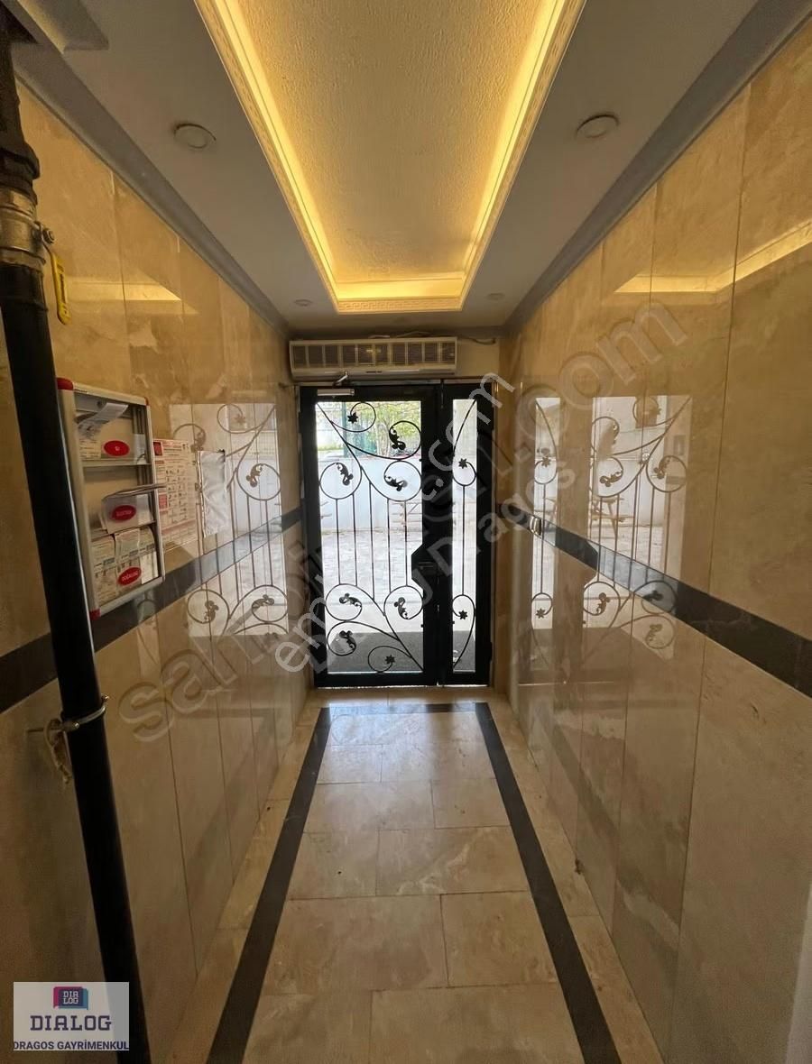 Dıalog Dragos Cevizli Mahallesin'de Satılık 3+1 Lüks Giriş Katı - Görsel 5