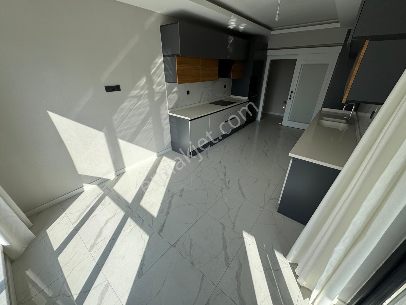 Yenimahalle Susuzda Site İçerisi Full Yapılı 4+1 Satılık Daire - Görsel 22