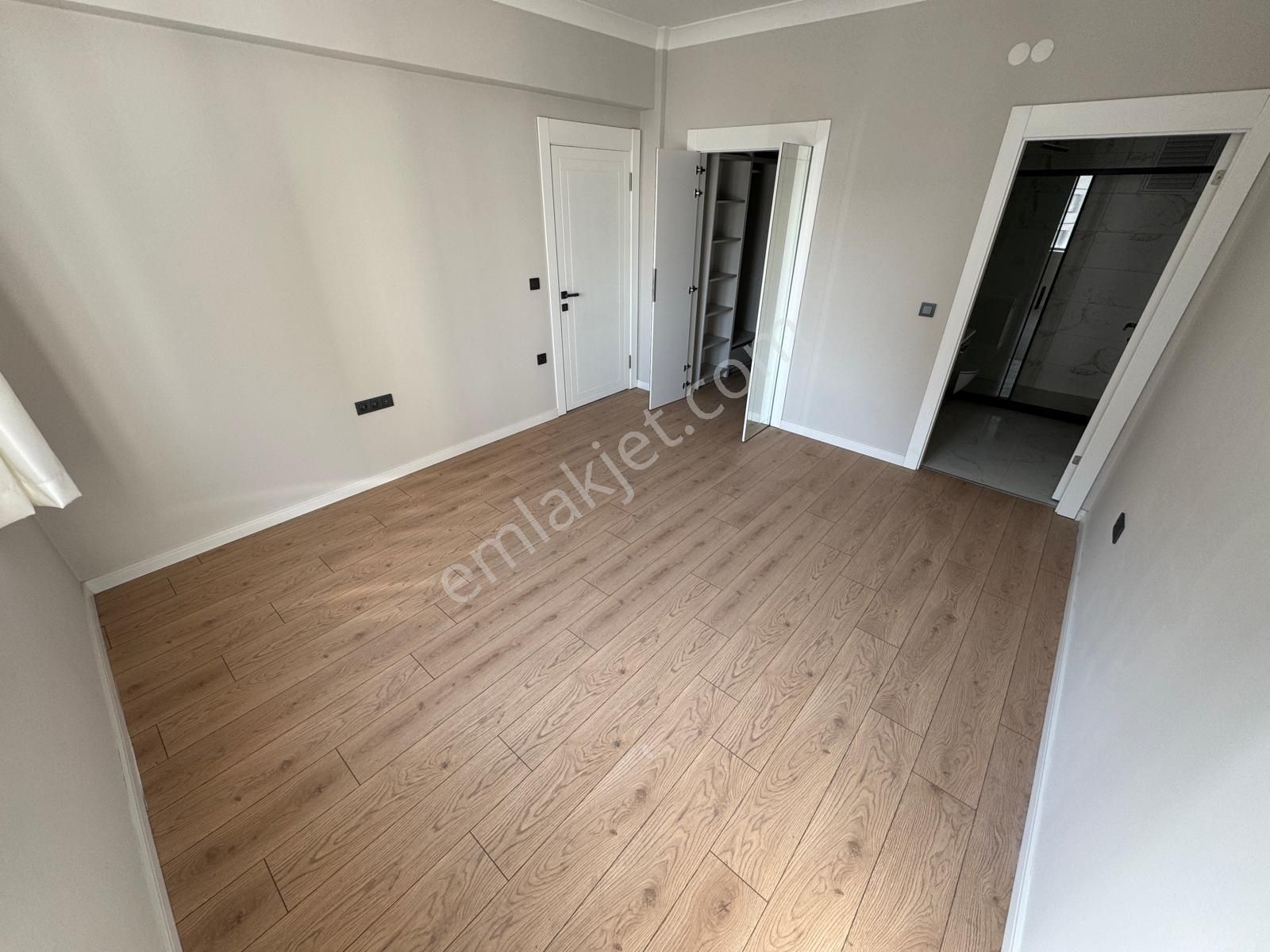 Yenimahalle Susuzda Site İçerisi Full Yapılı 4+1 Satılık Daire - Görsel 32