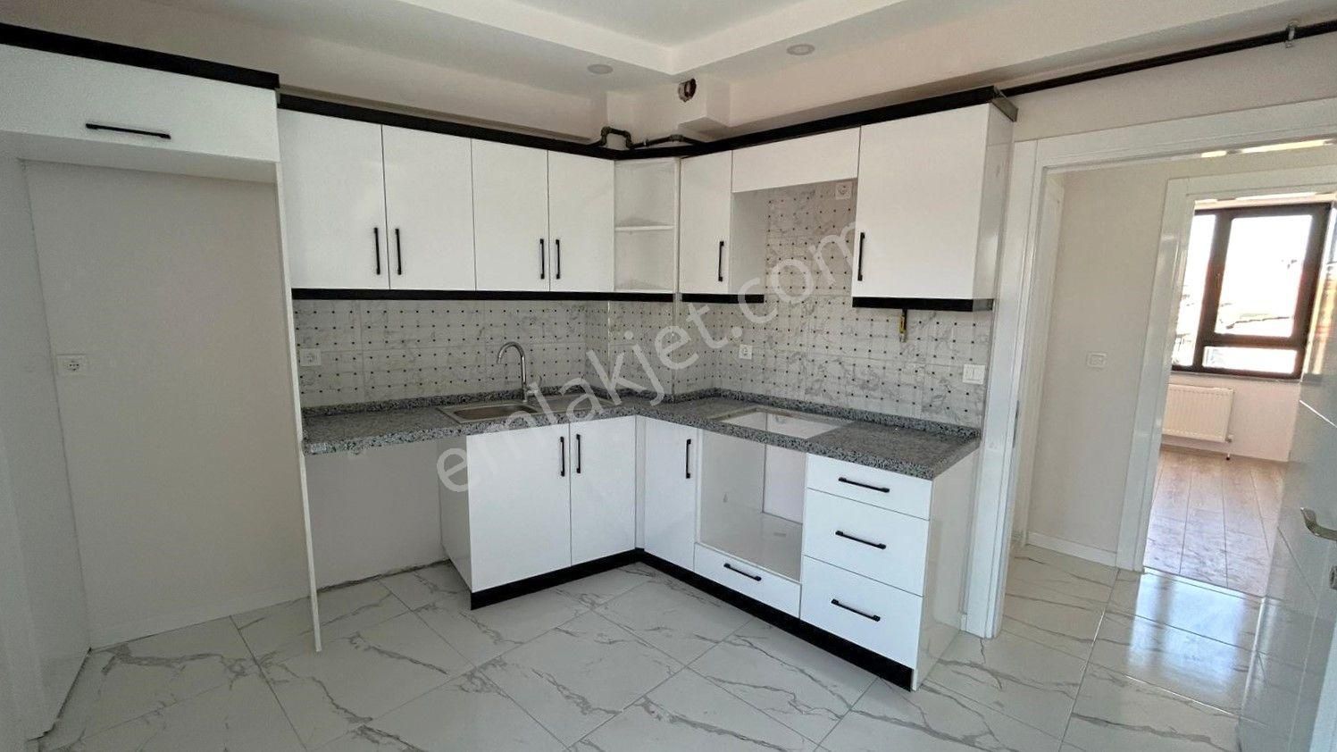 Recep Ümit Emlak'tan Şarhöyük Çarşı Merkezde[iskanlı] Satılık Özel Garajlı Sıfır 3+1 Daireler. - Görsel 2