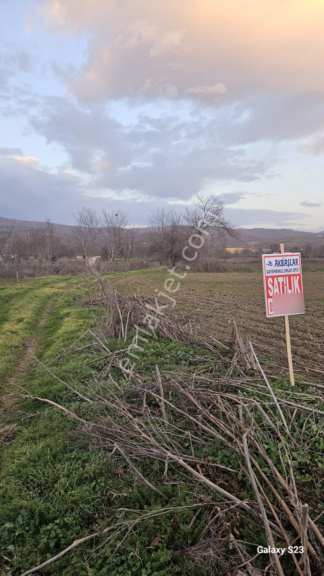 Akbaşlar Gayrimenkul & Emlak Güvencesiyle Satılık Tarla