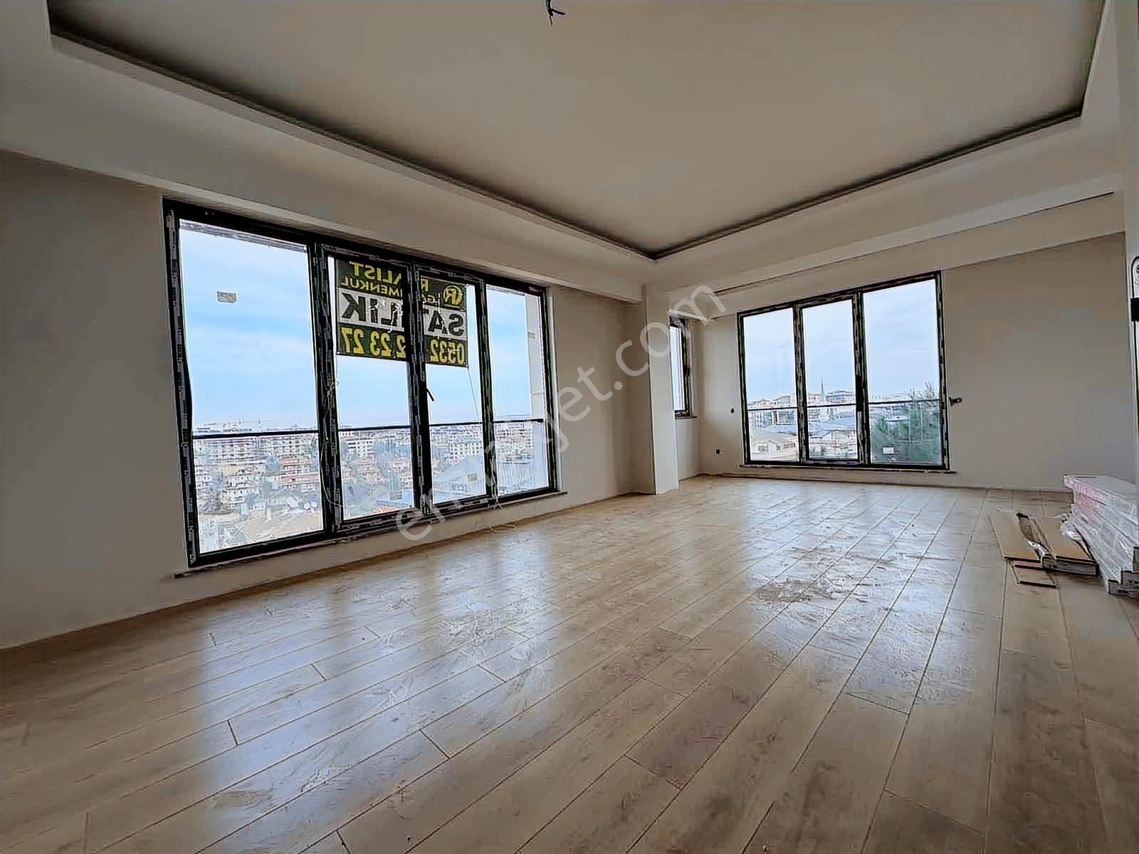 Güzeltepede Emsalsiz Muhteşem Konumda 4+1 Geniş Teraslı Dublex