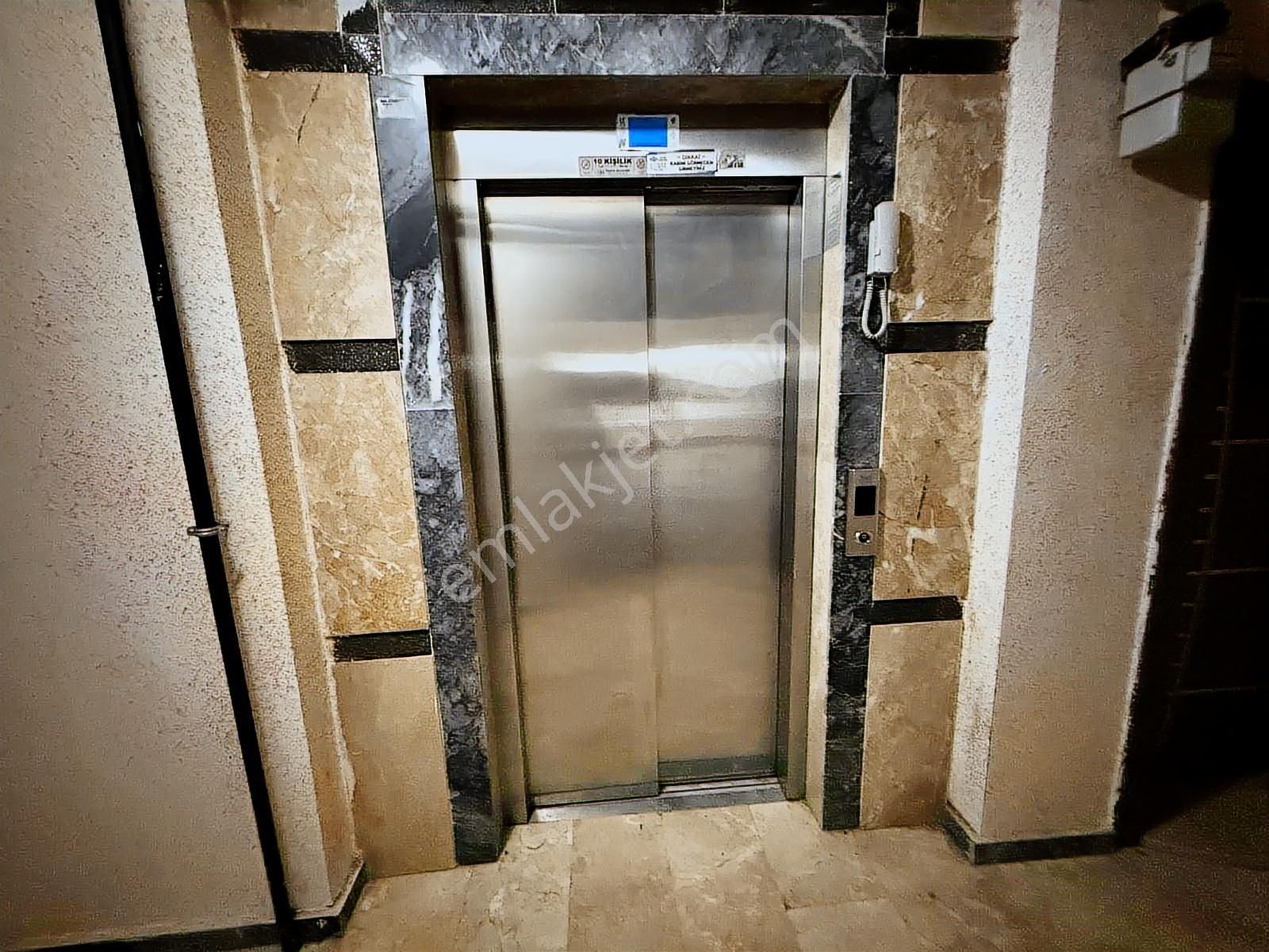 ꧁▇yılmaz'dan▇꧂merkezi Konumda Masrafsız Manzaralı 3+1 Daire - Görsel 31