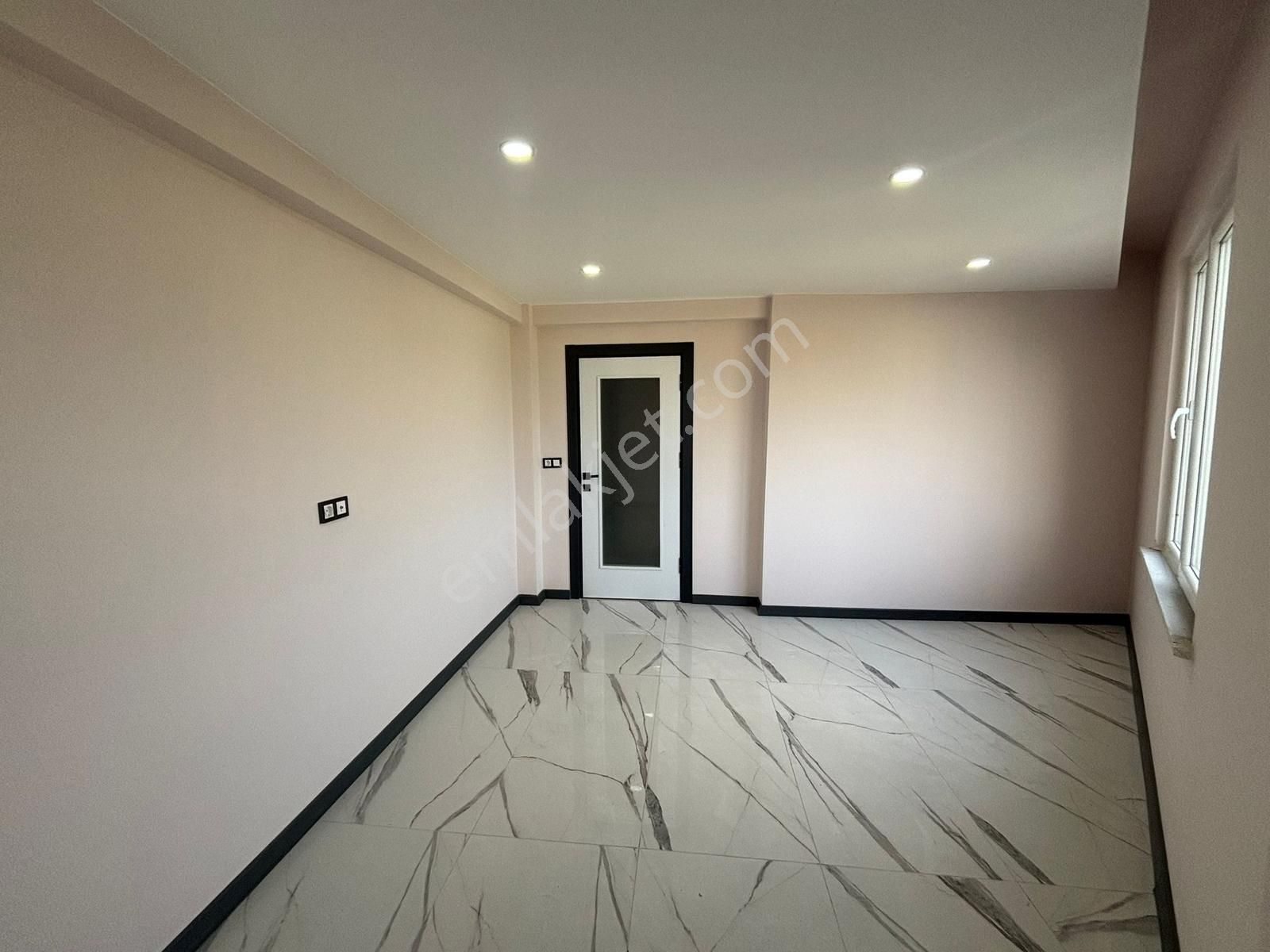 Fa Özbir'den Kızılpınar'da Balkonlu Açık Mutfaklı 2+1 Daire... - Görsel 7